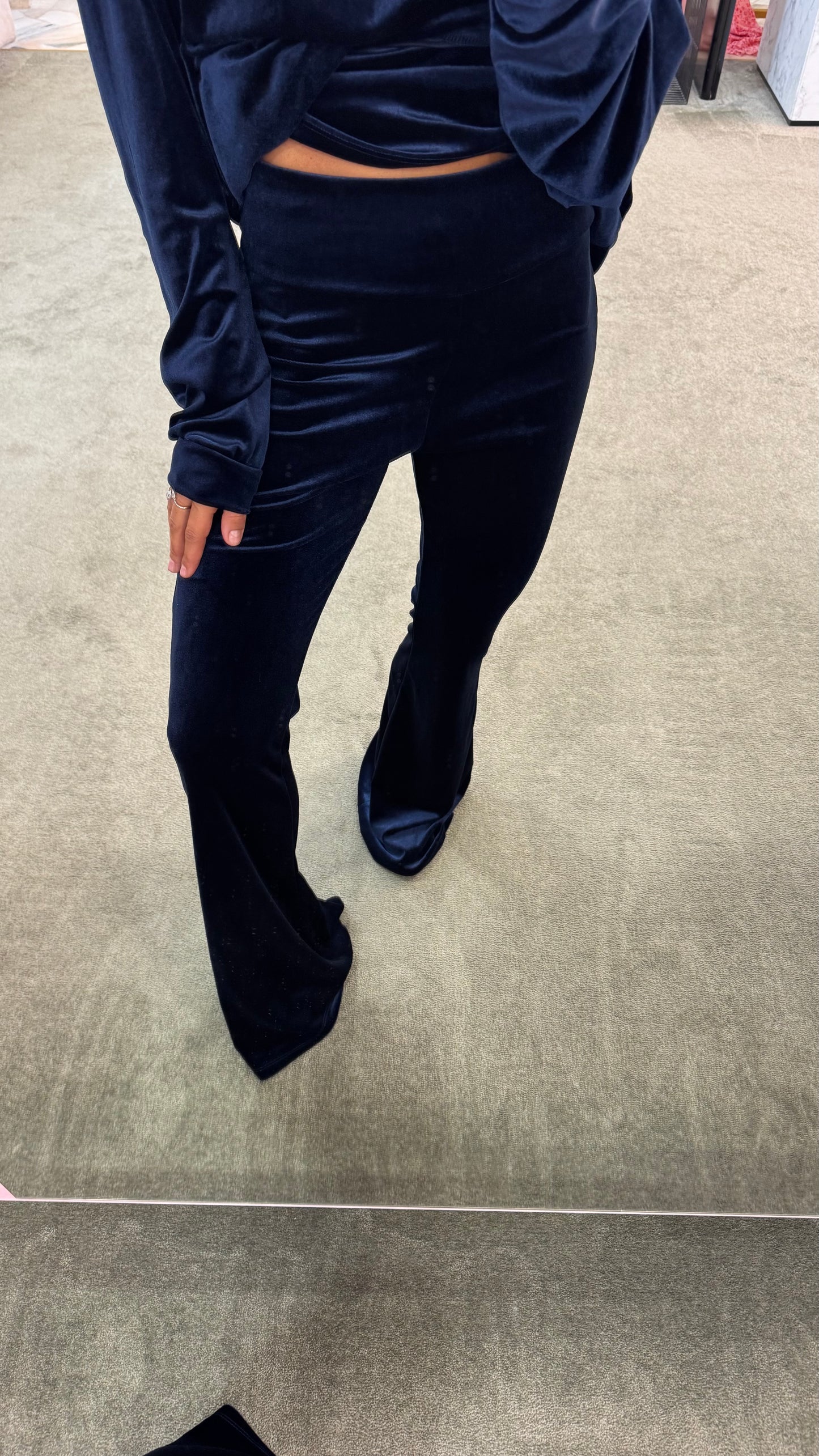Pantaloni flare blu notte in velluto Don't@Me