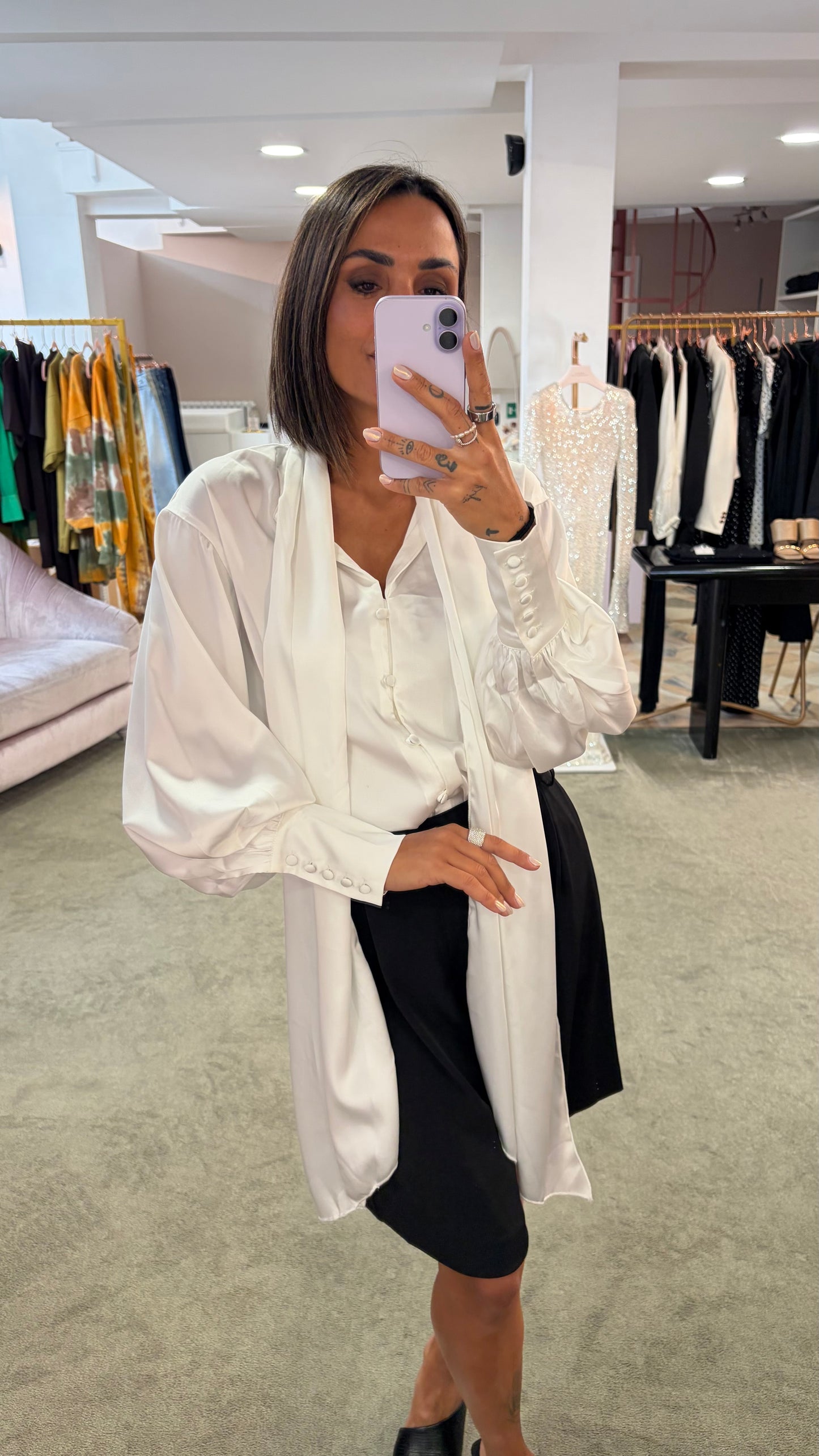 Camicia bianca satin con sciarpina gl