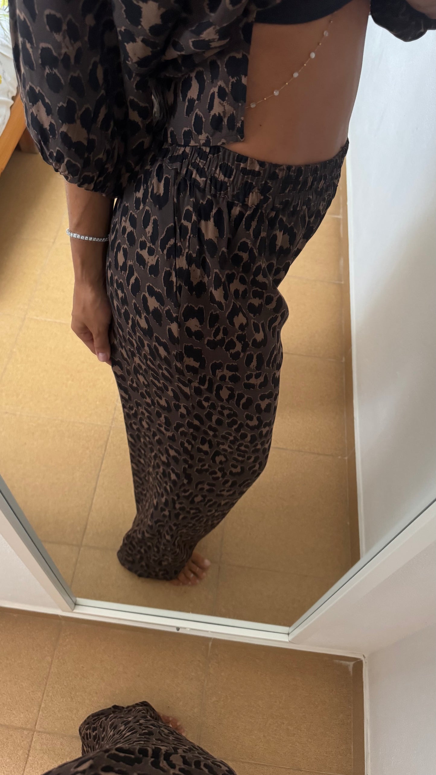 Pantaloni leopardati marroni sy