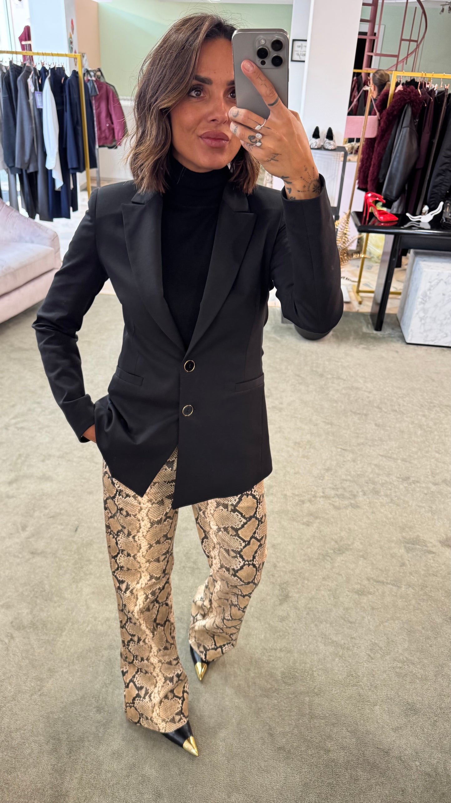 Blazer nero slim due bottoni fr