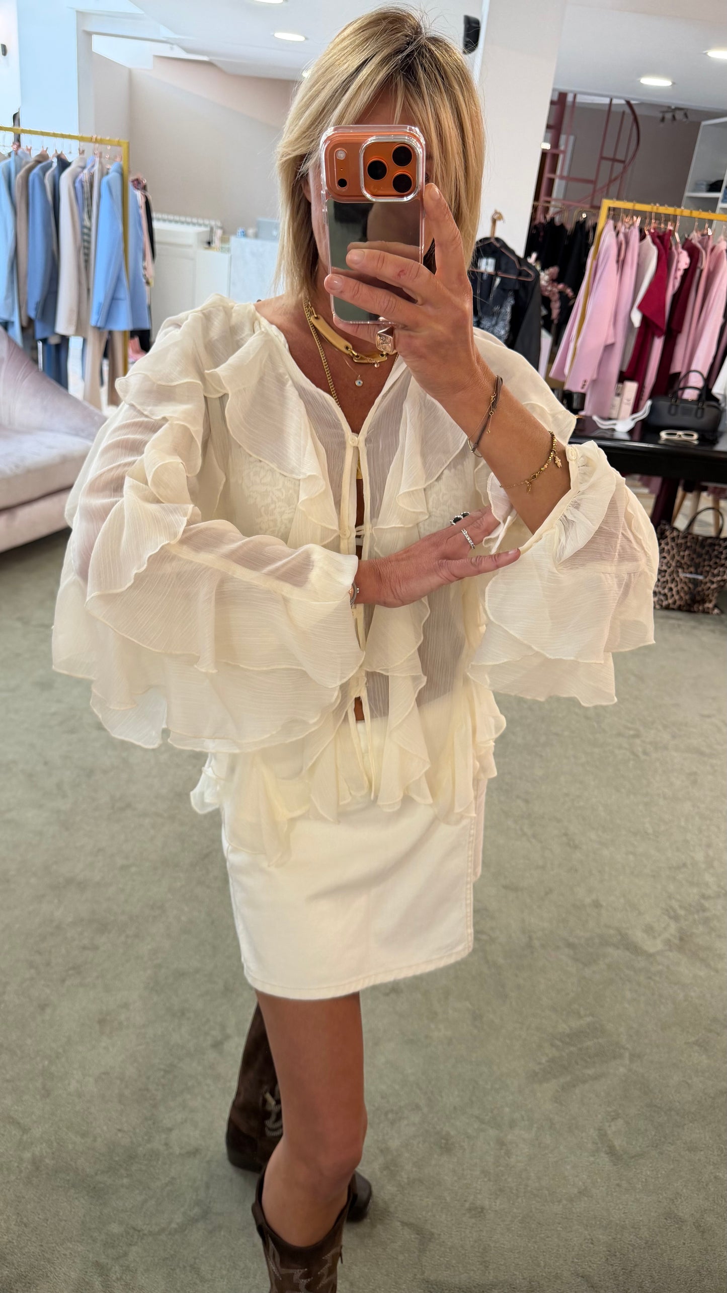 Camicia crema in crepe full volant gl
