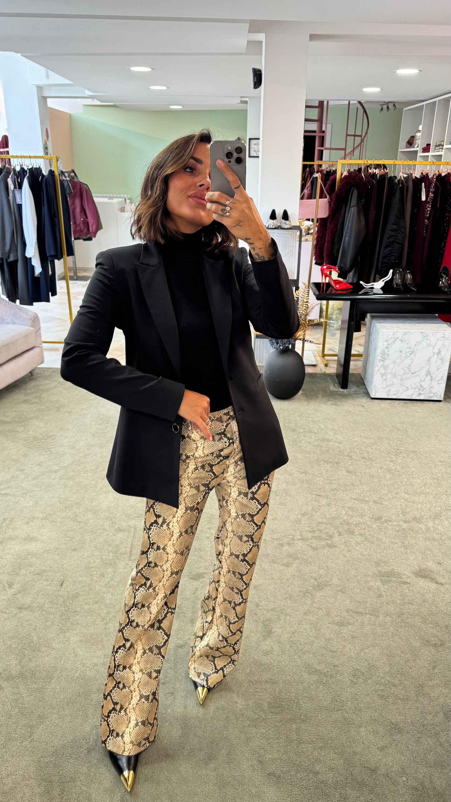 Blazer nero slim due bottoni fr