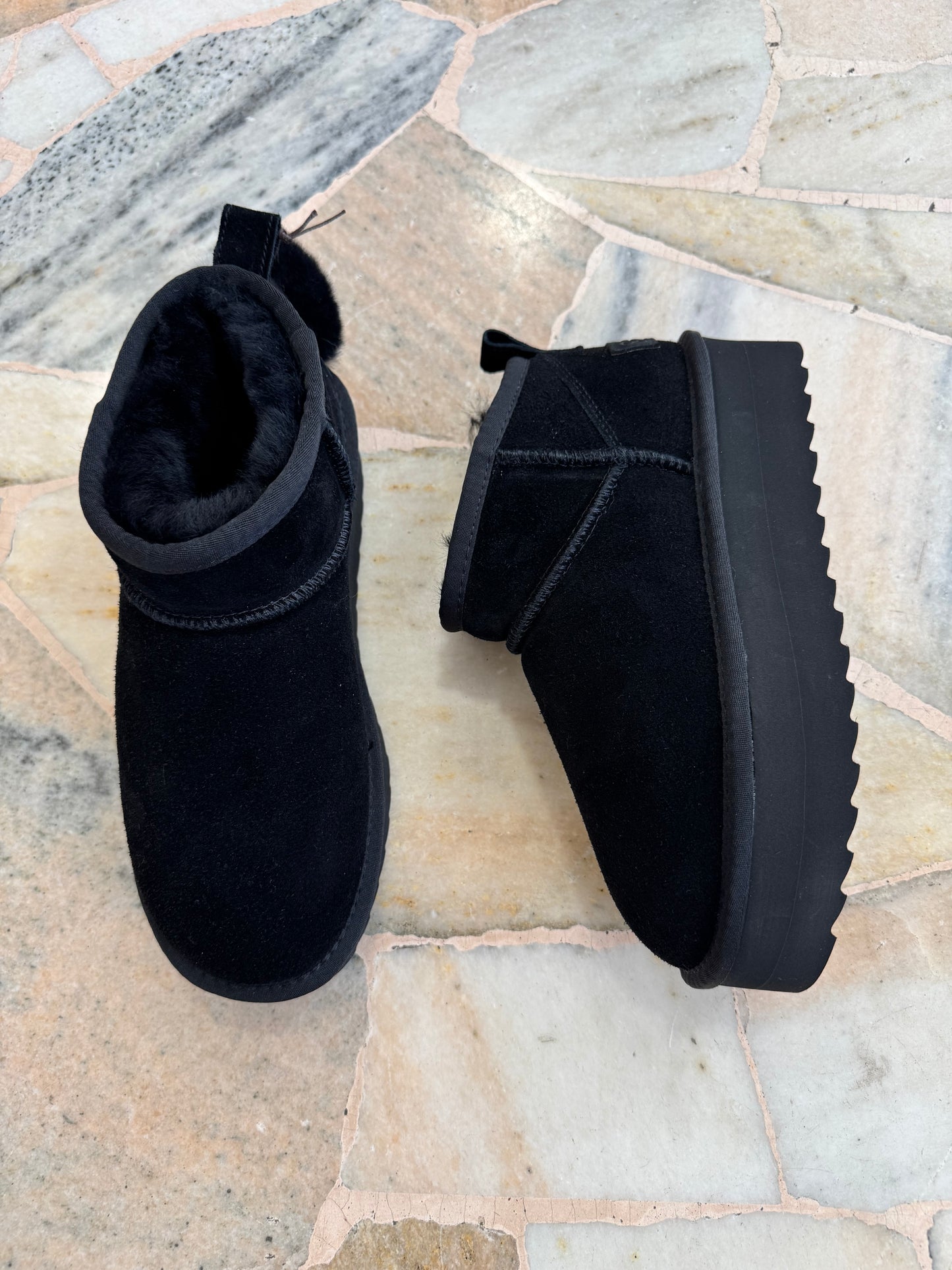 Ultra mini platform nero scamosciato