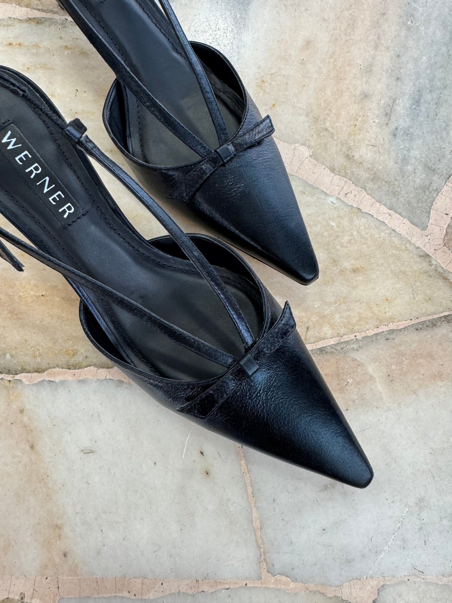 Slingback nera con fiocchetto