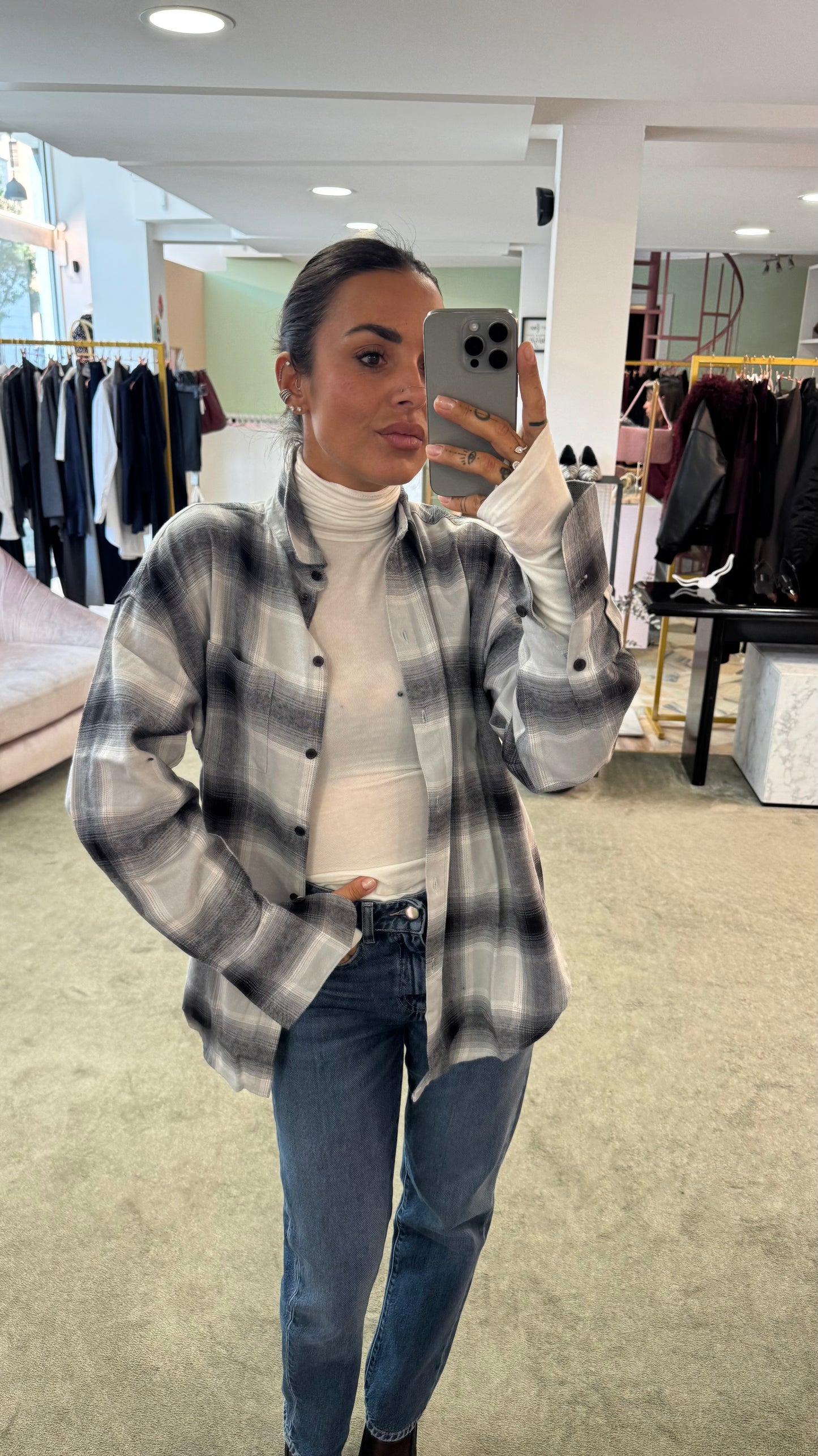 Camicia grigia a quadri jx