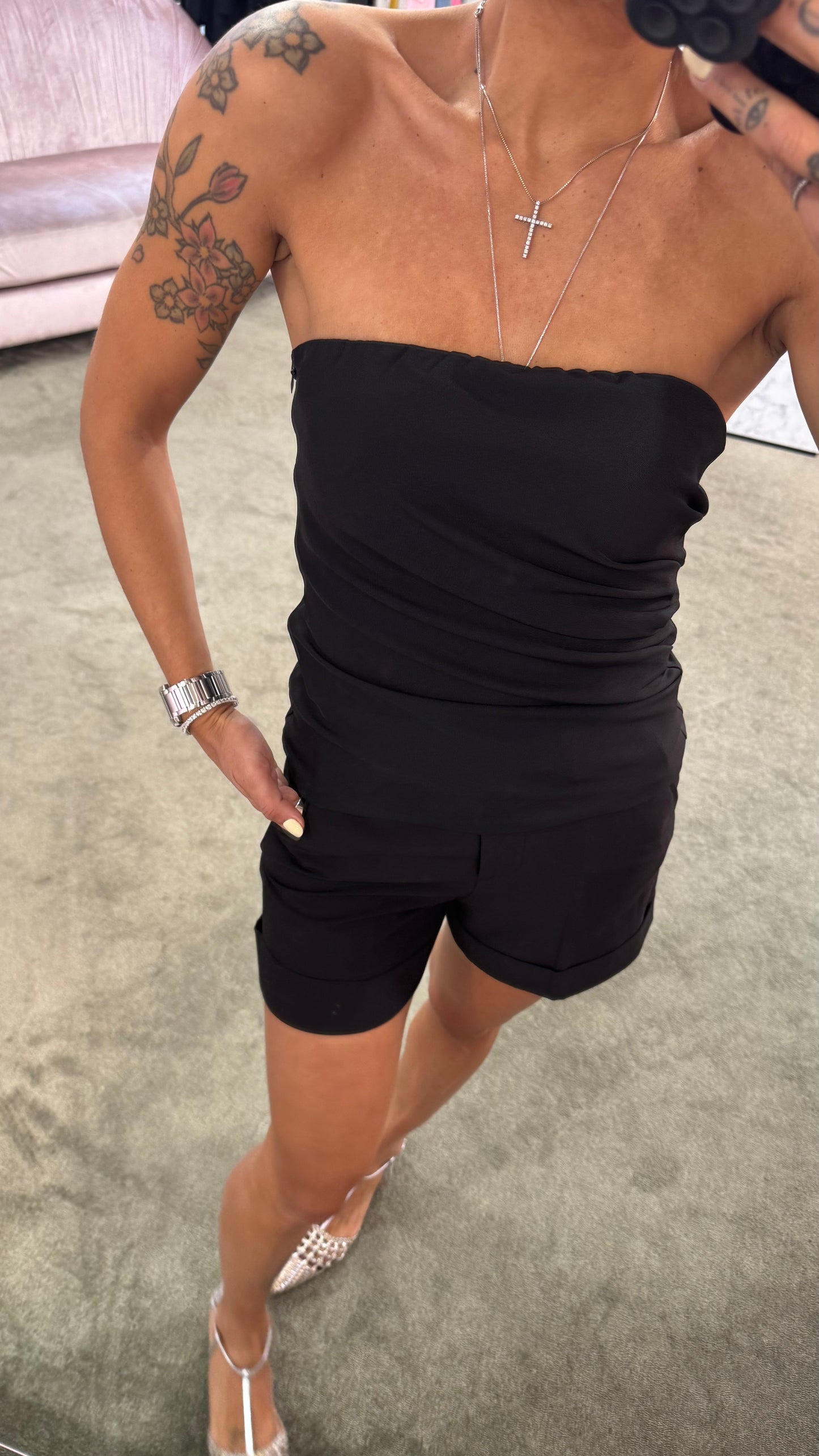 Top fascia nero con arricciatura tessuto classico
