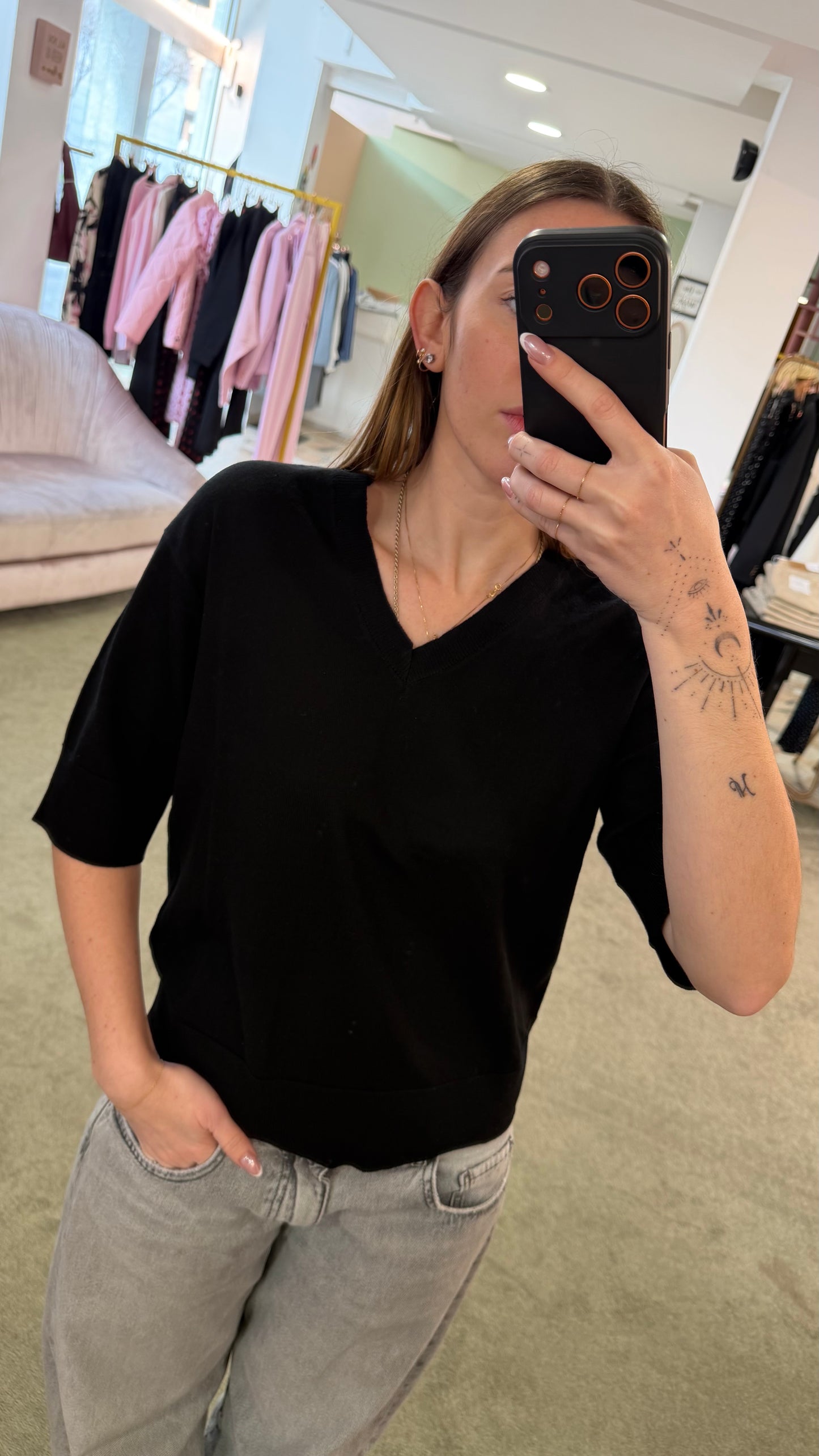 Maglione nero scollo a v mezza manica in lana sl