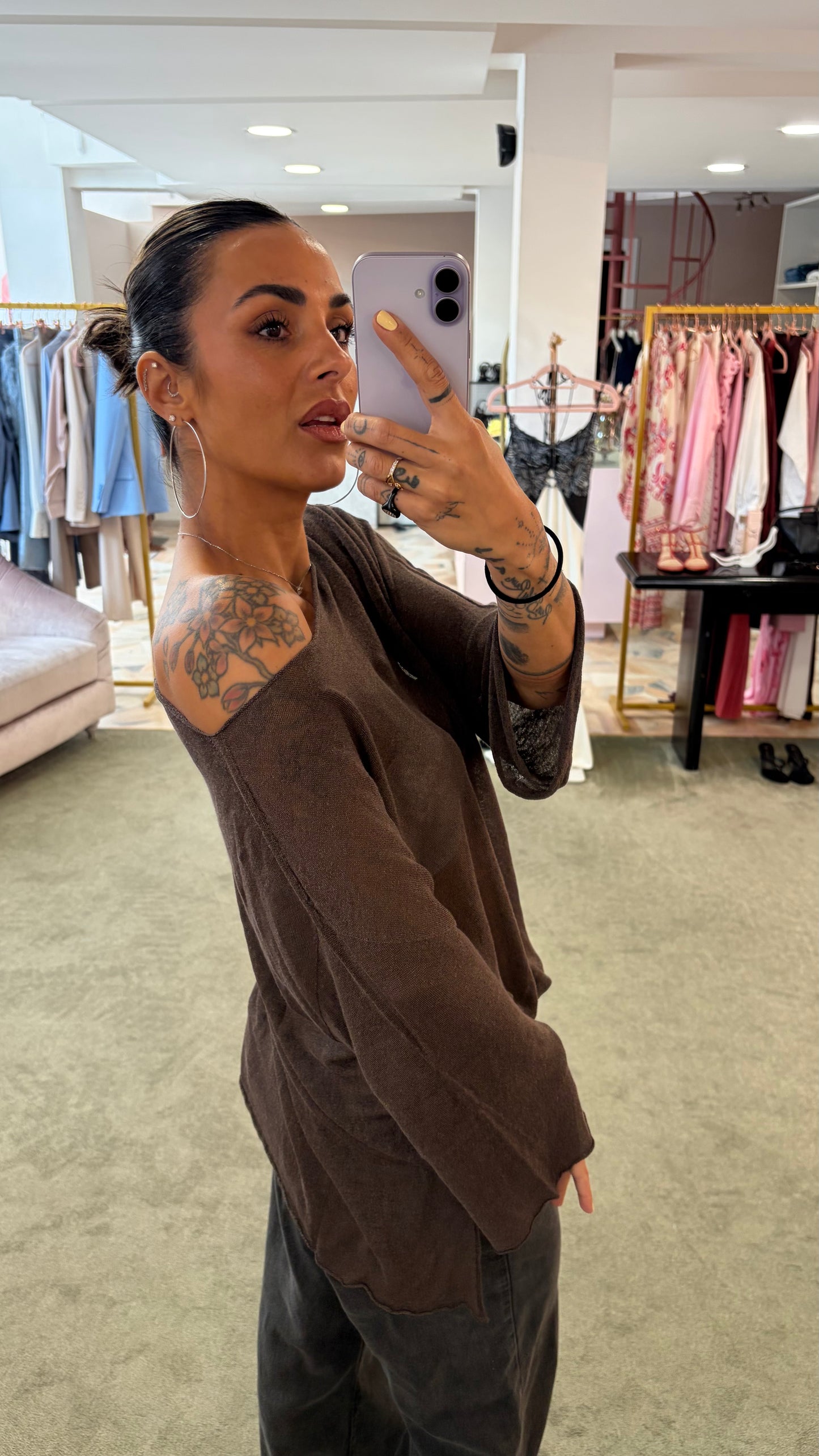 Maglia marrone cacao scollo a barchetta in lino fy