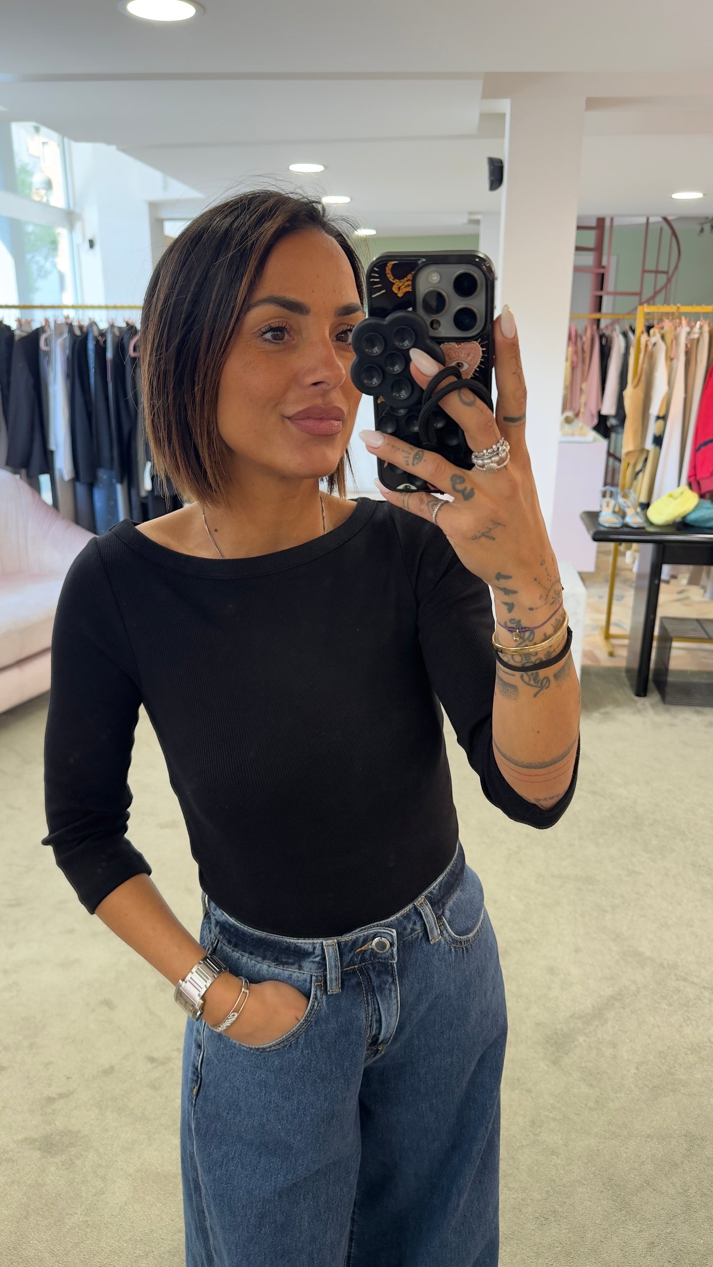 Maglia nera manica 3/4 a costine jx