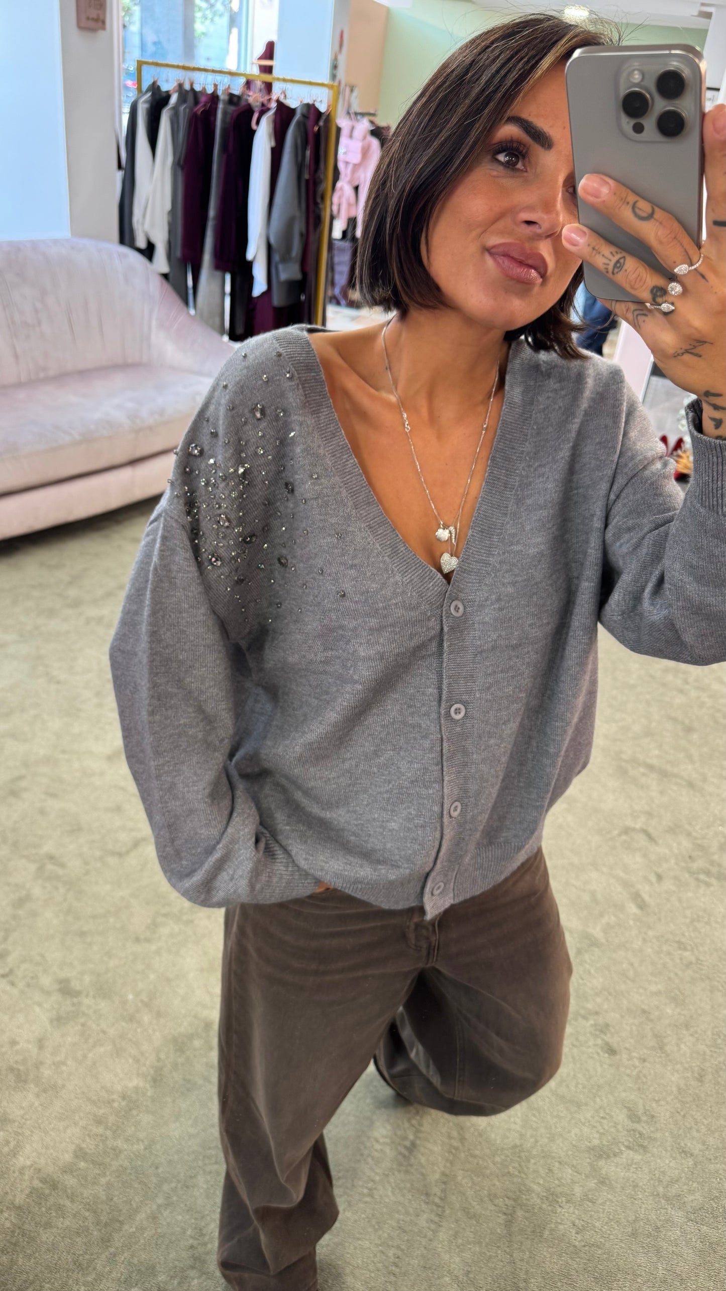 Cardigan grigio con pietre bj