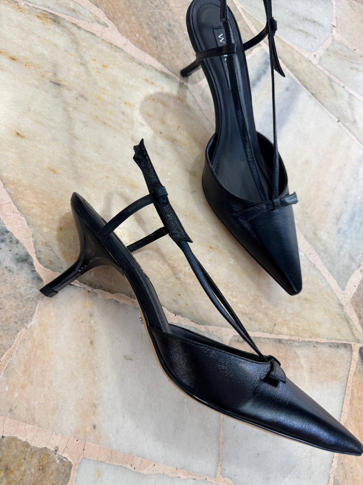 Slingback nera con fiocchetto