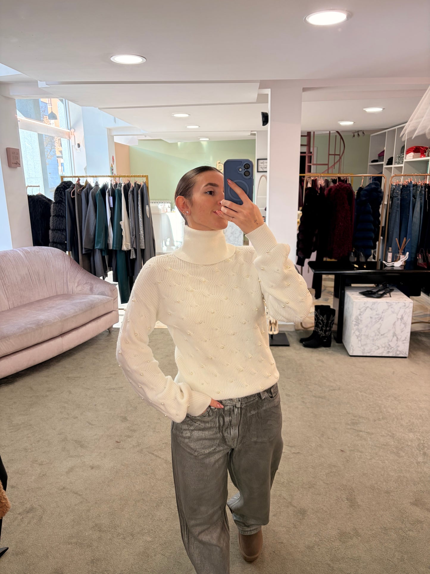 Dolcevita bianco a trecce con perle fr