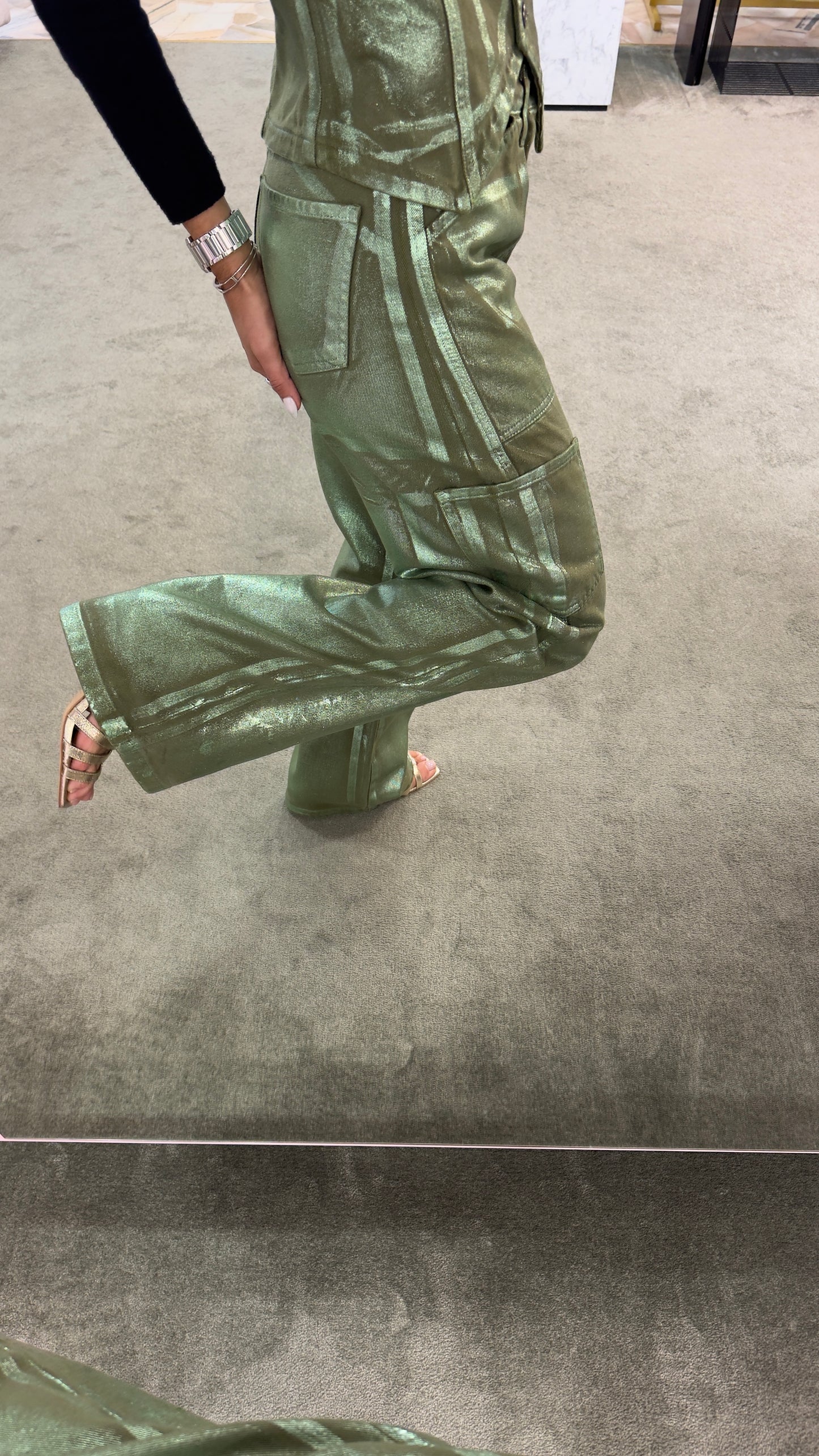 Pantaloni cargo laminati verde militare Don't@me