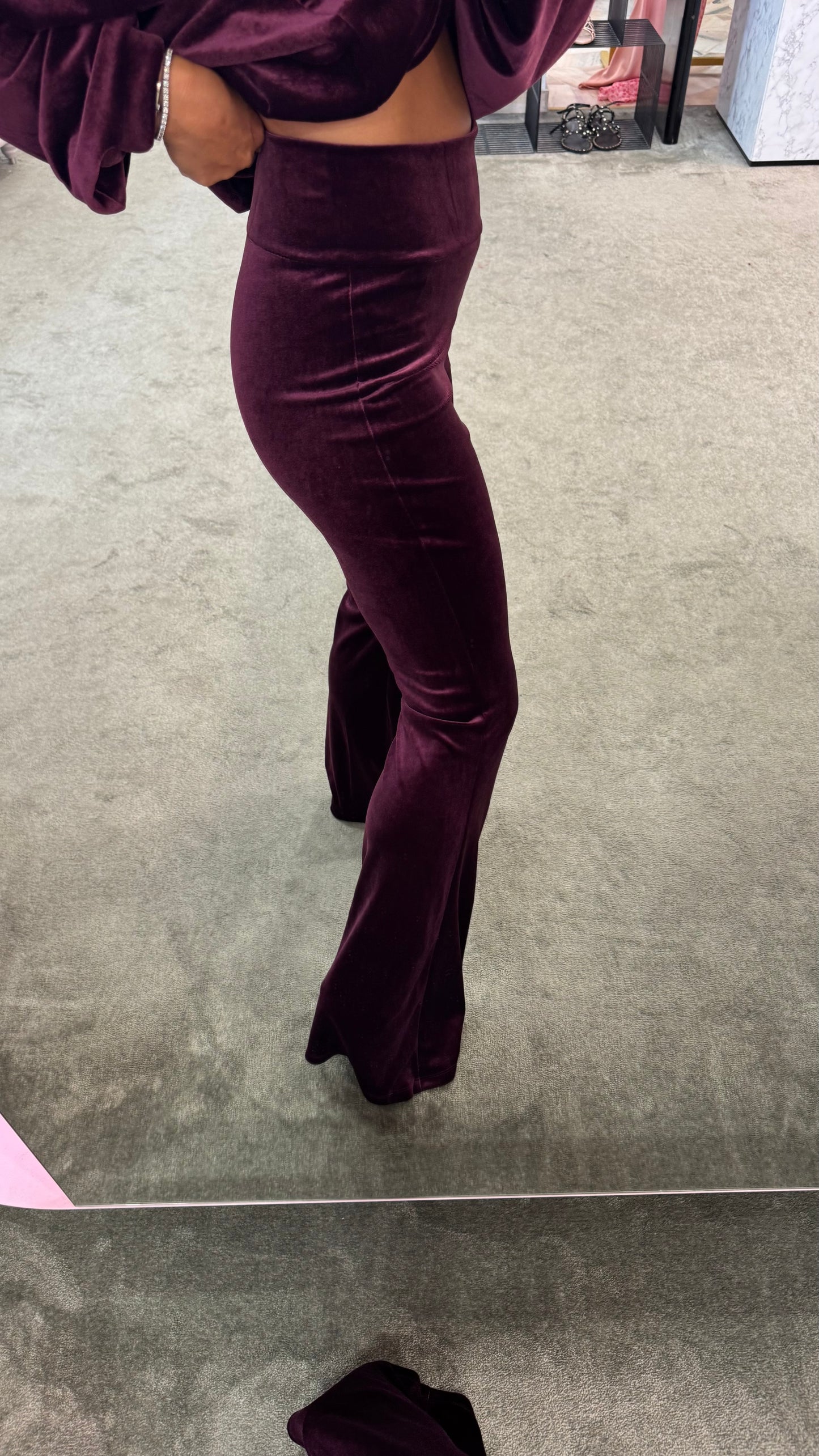 Pantaloni flare bordeaux in velluto Don't@Me
