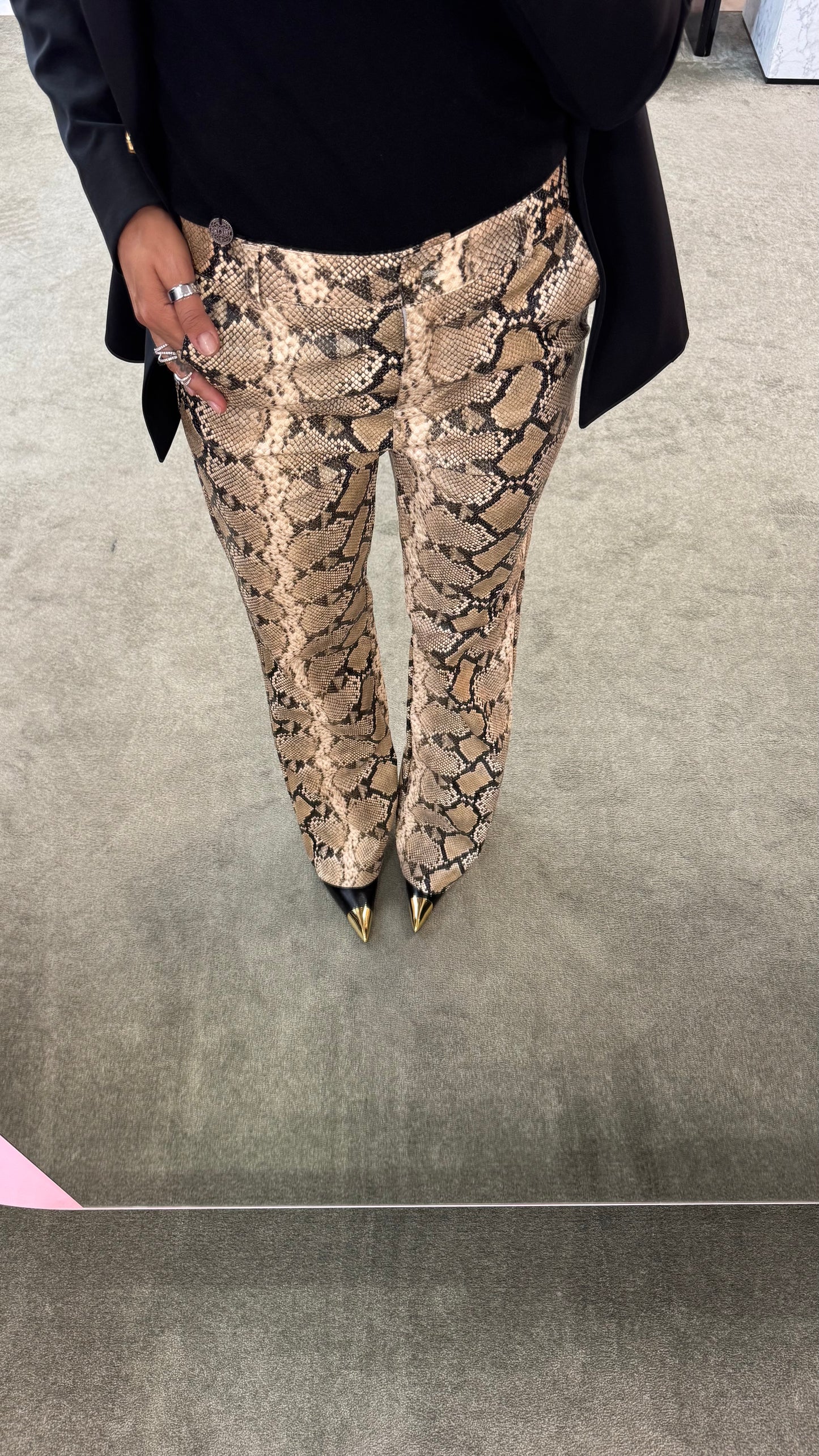 Pantaloni pitonati in ecopelle gl