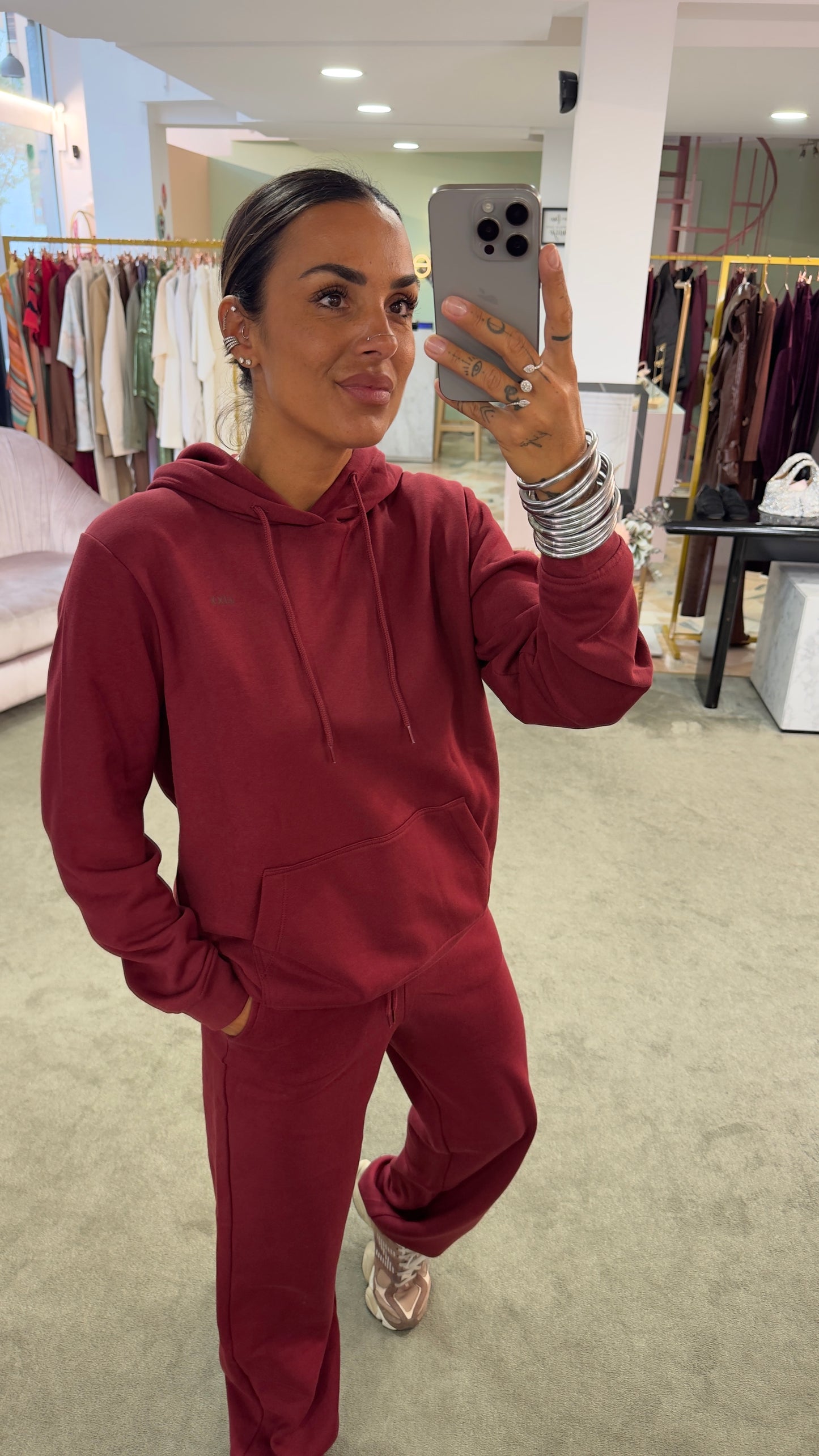 Felpa bordeaux con cappuccio jx