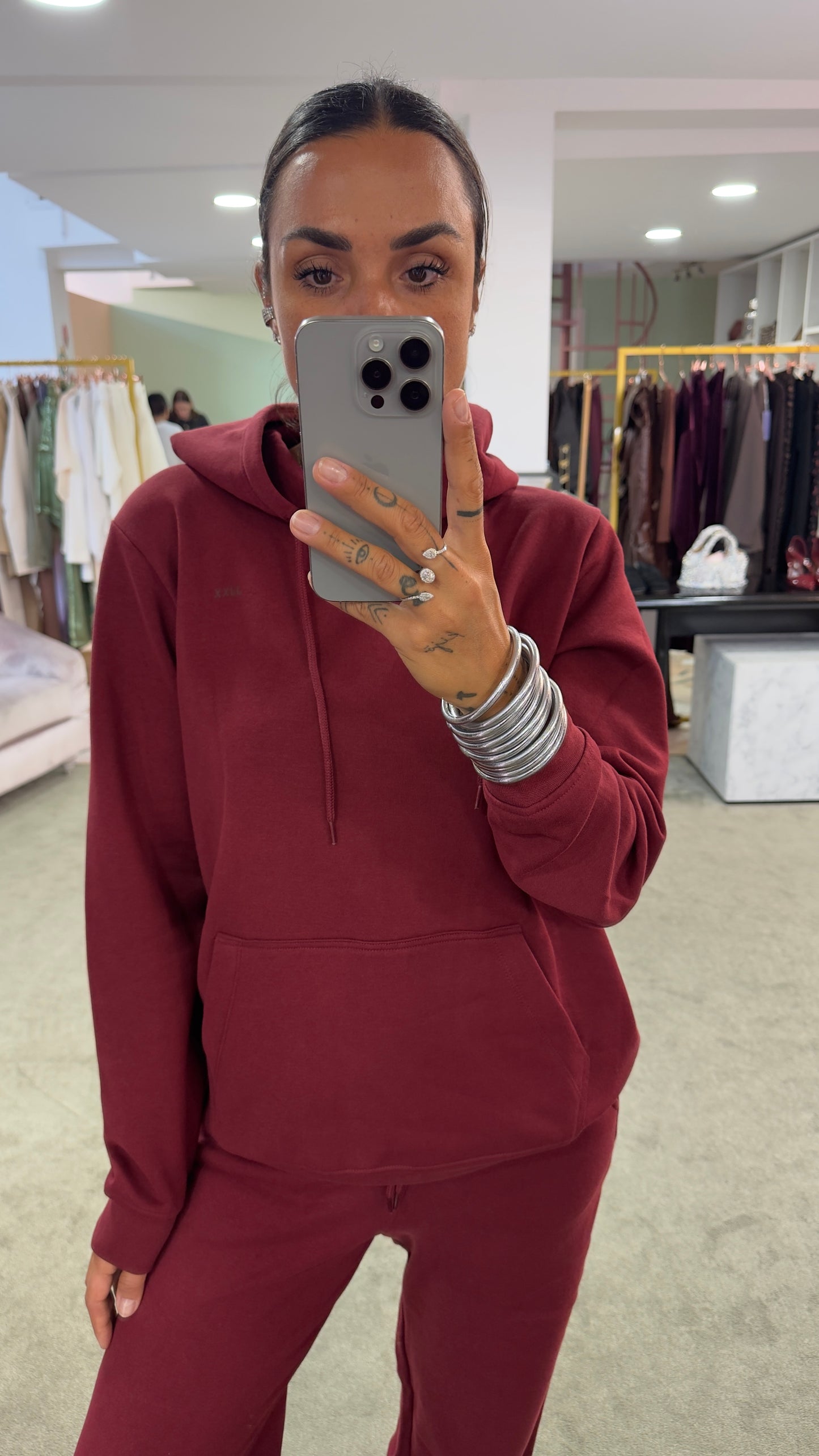 Felpa bordeaux con cappuccio jx