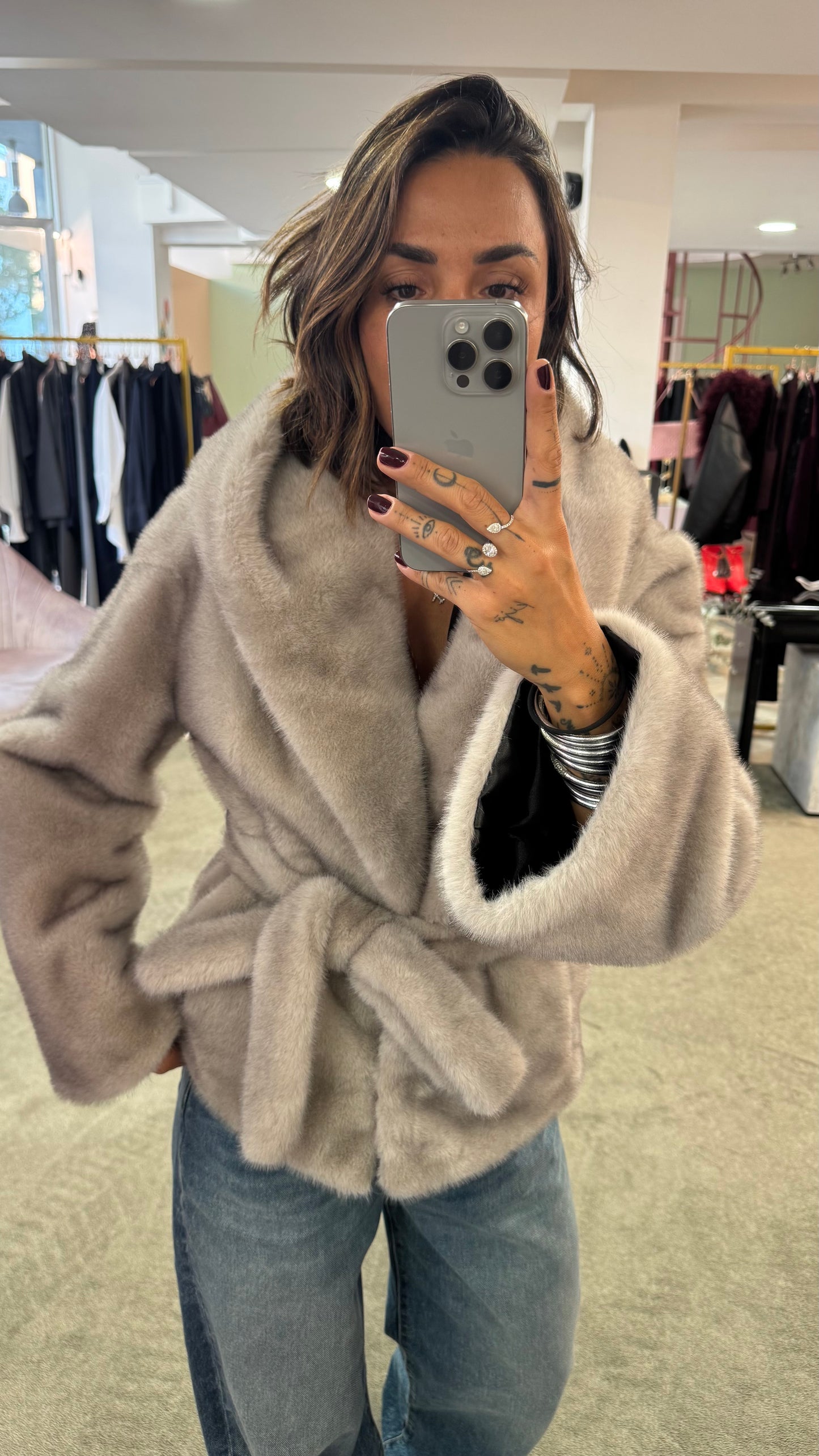 Pelliccia eco grigia luxury con cappuccio ys