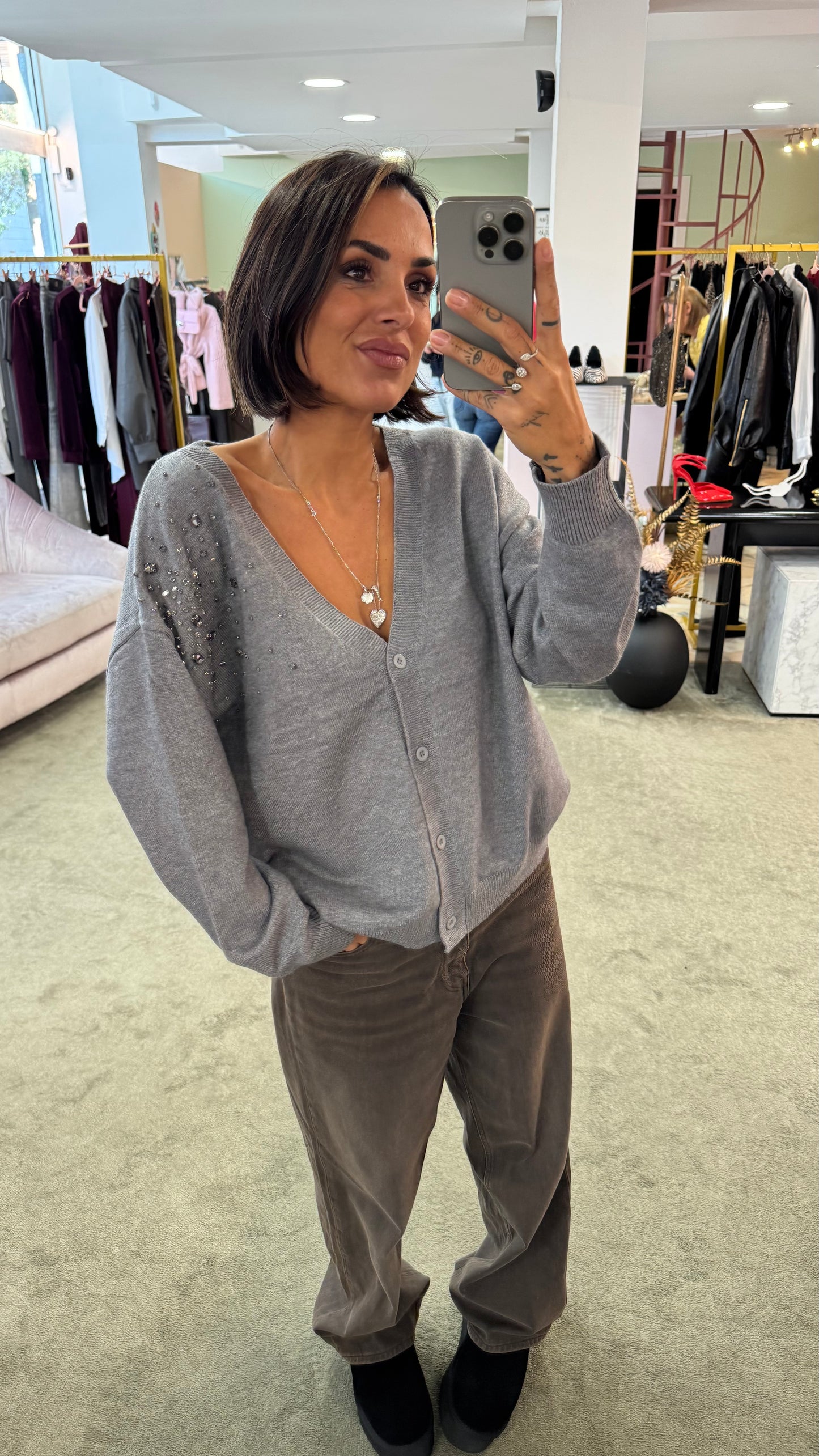 Cardigan grigio con pietre bj
