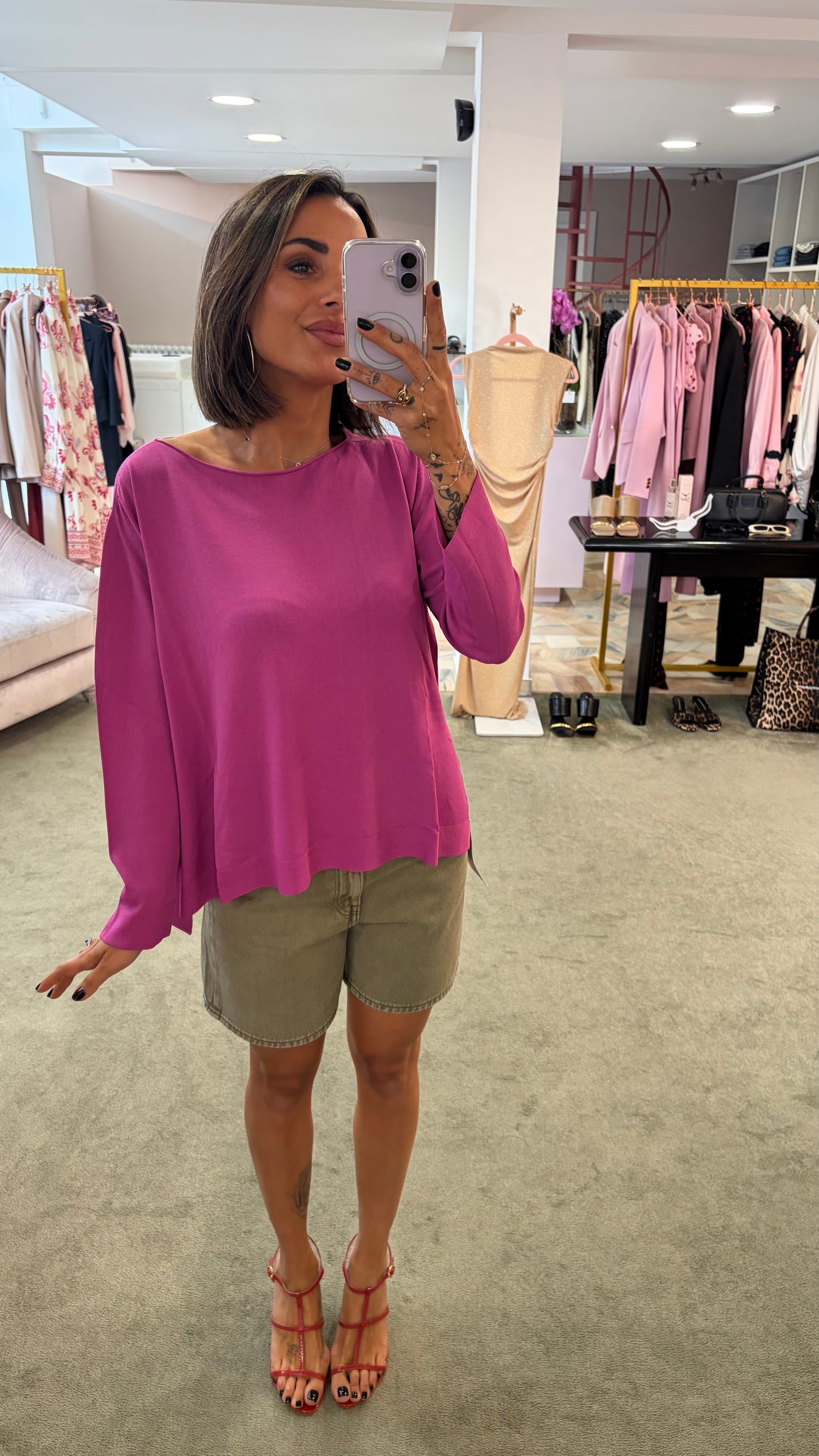 Maglia rosa ciclamino scollo a barca fy