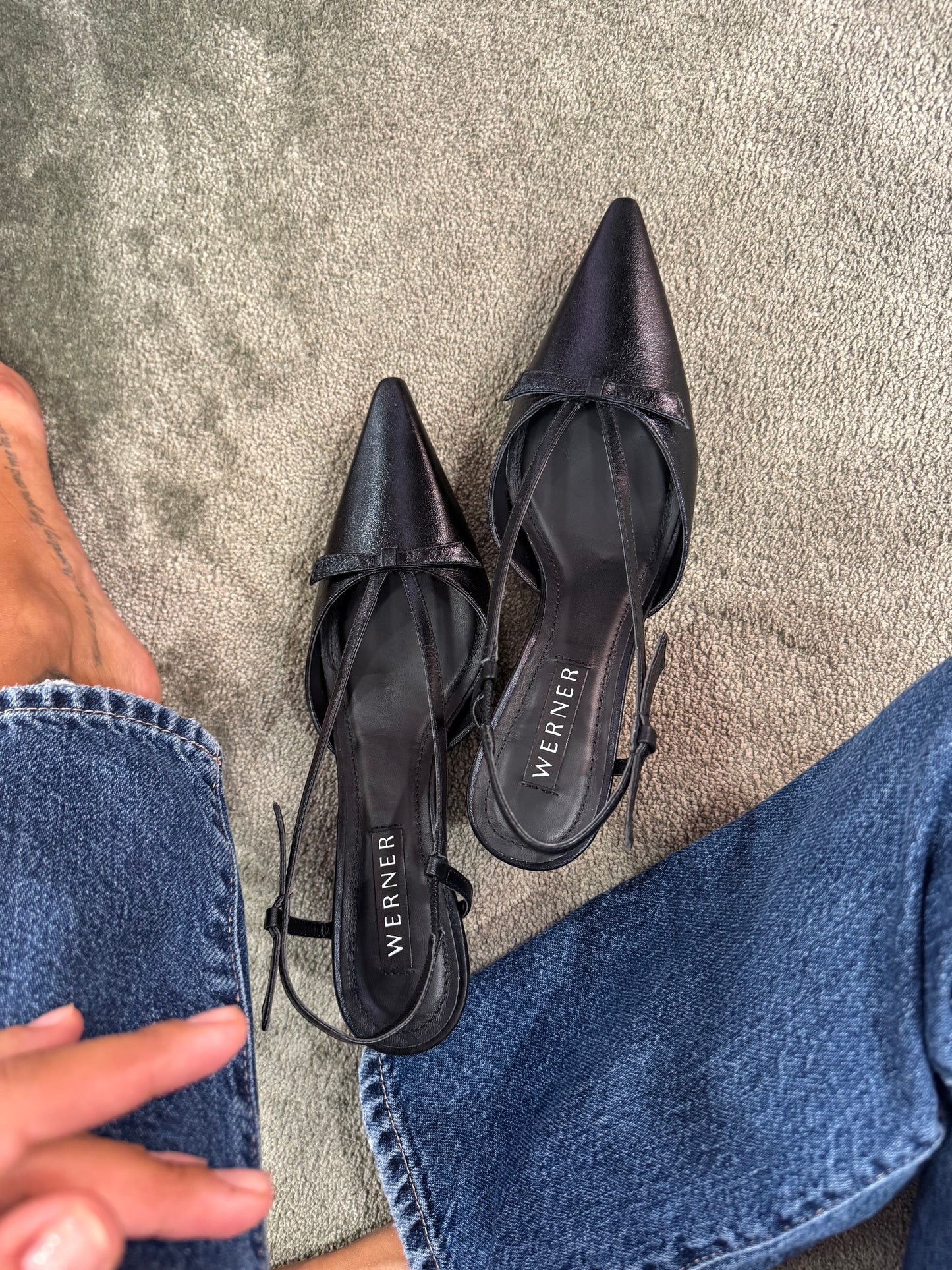 Slingback nera con fiocchetto
