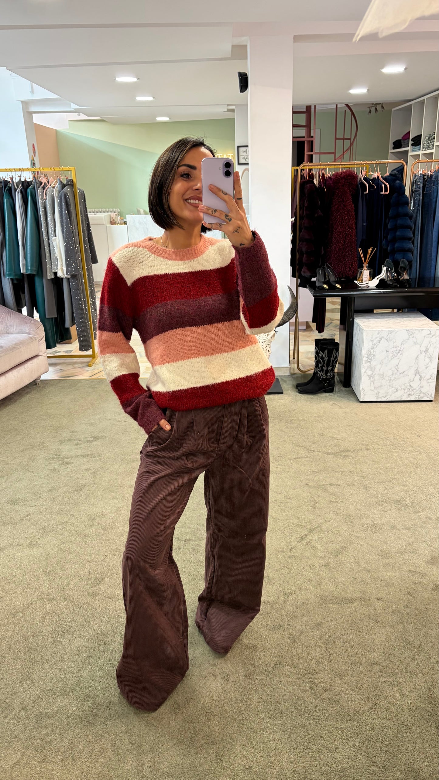 Pantaloni prugna a costine in velluto gl