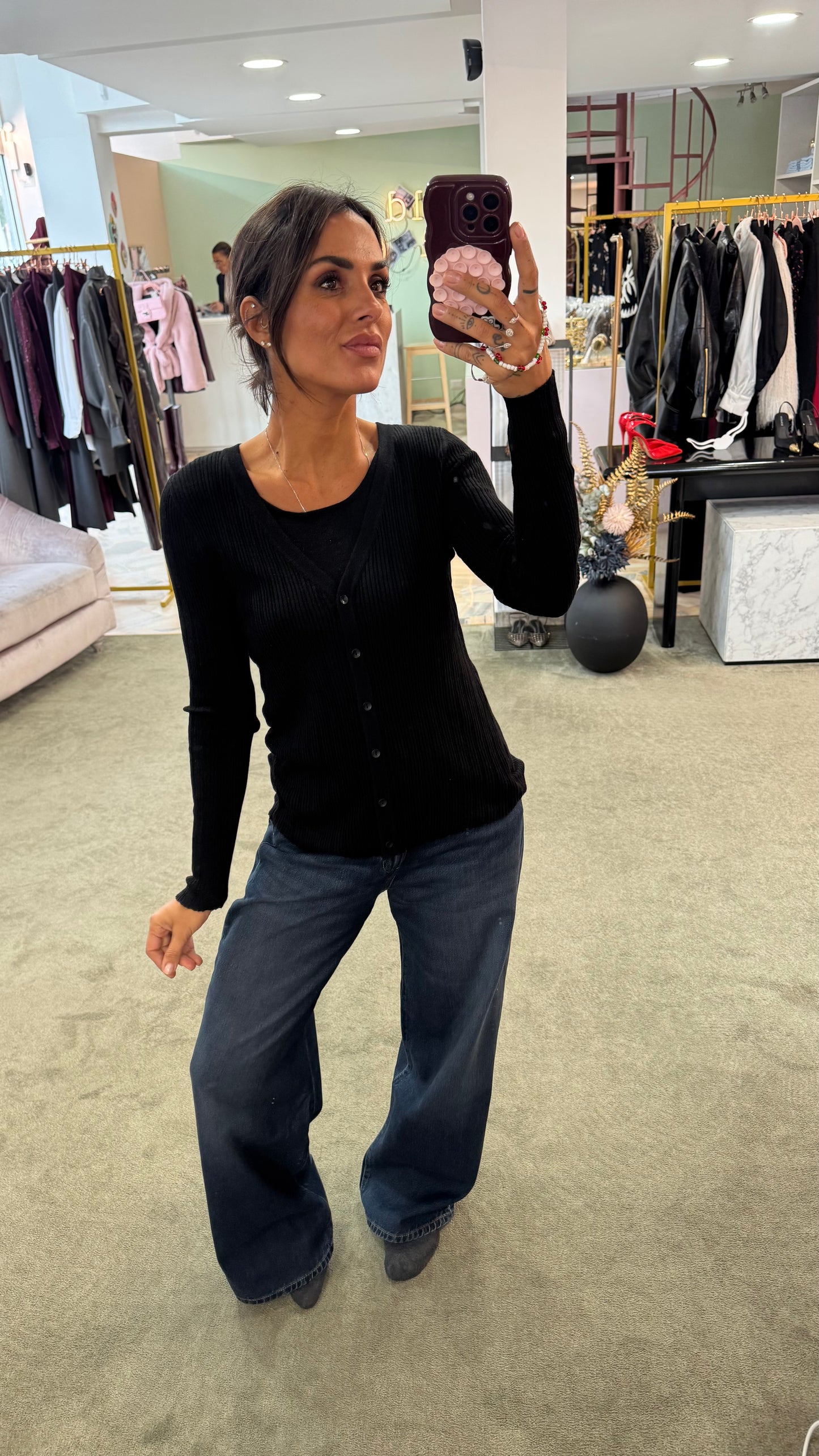 Cardigan nero con canotta annessa bj
