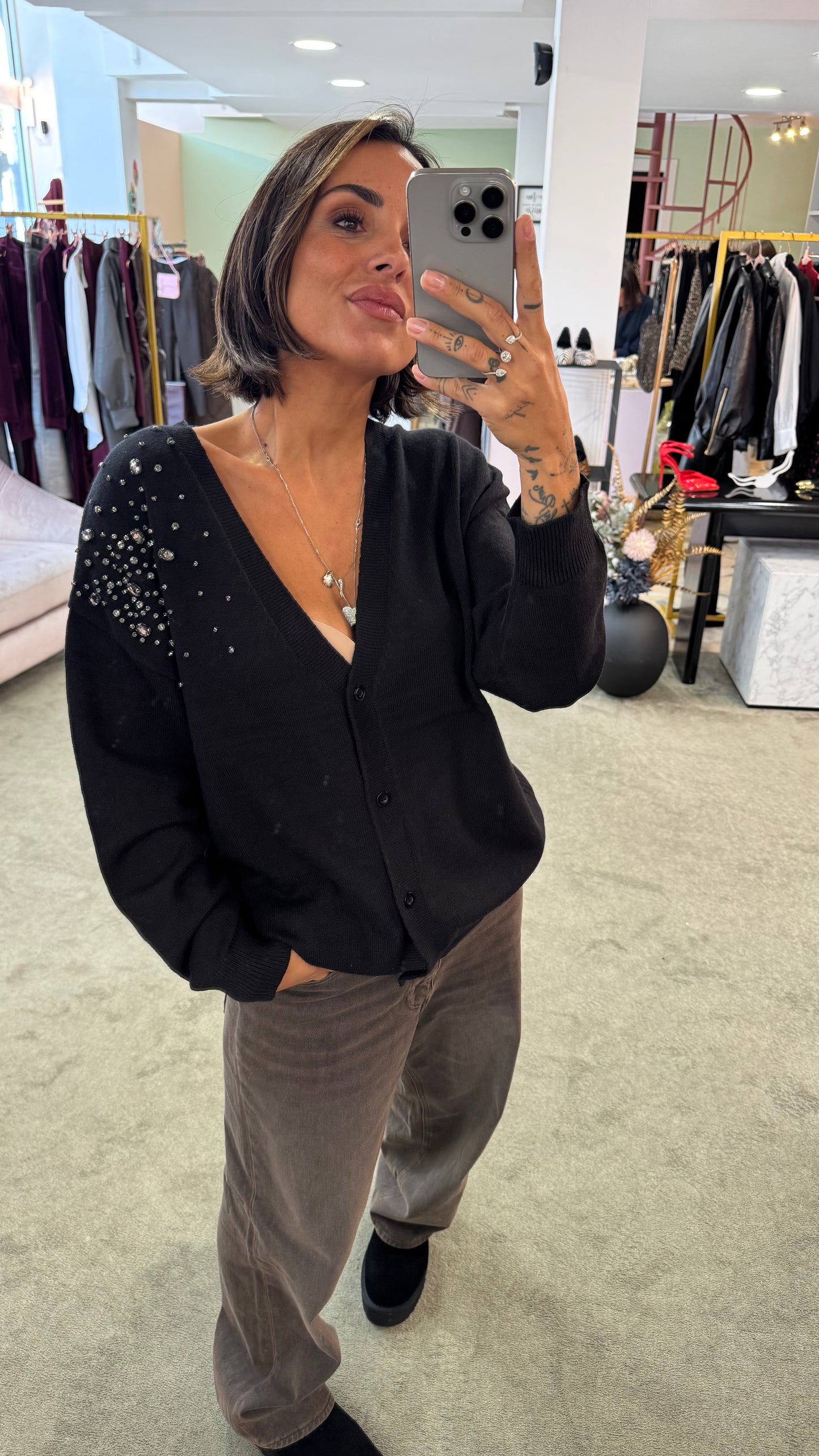 Cardigan nero con pietre bj