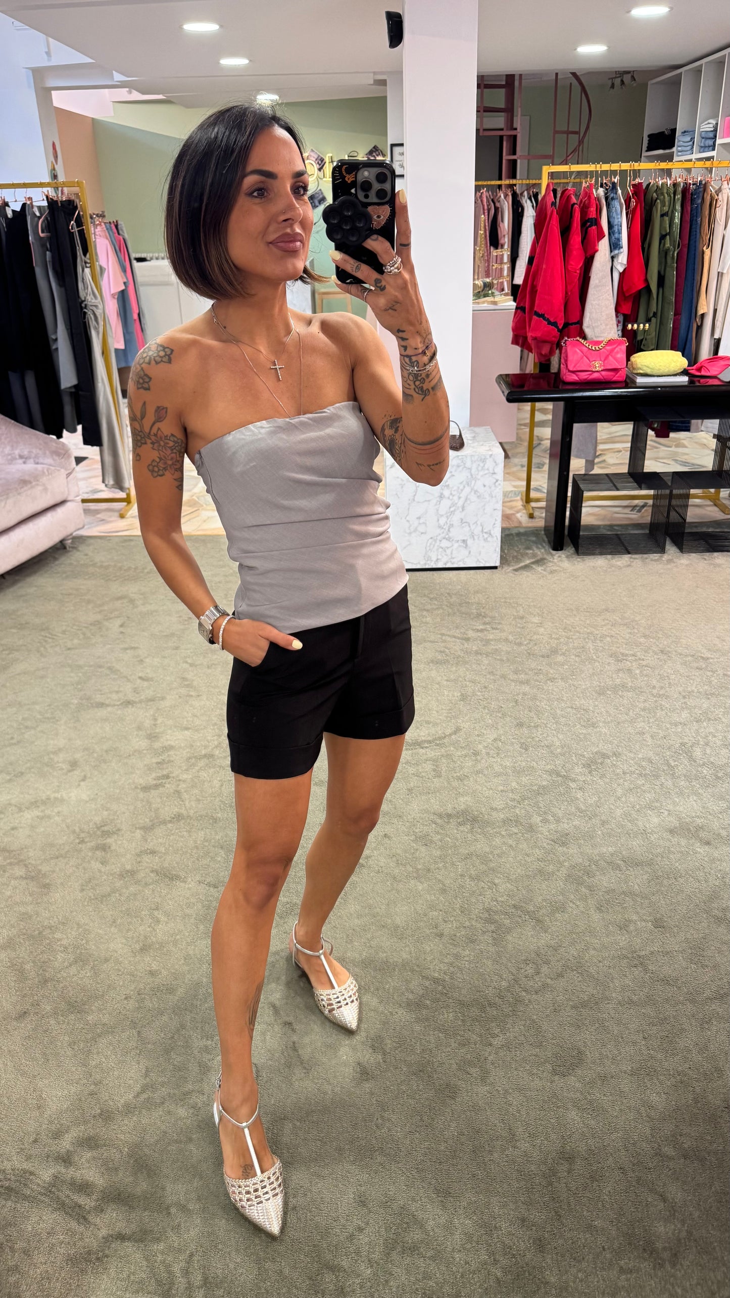 Top fascia grigio con arricciatura tessuto classico