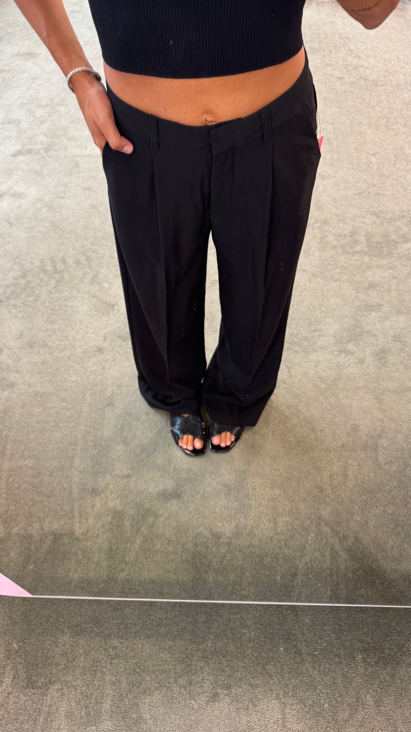 Pantaloni neri ellis con pences wide leg jx