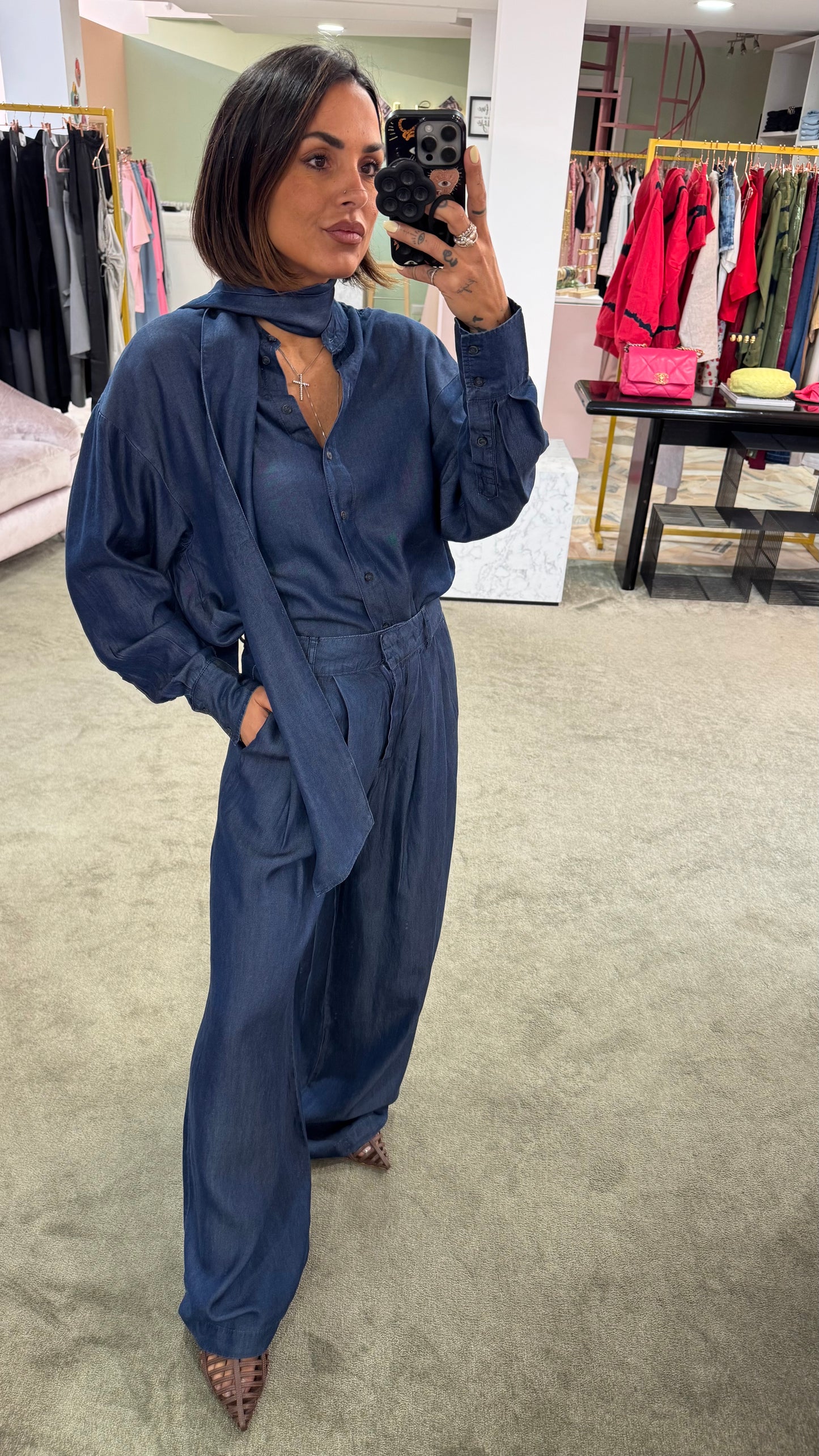 Camicia effetto jeans con sciarpina sl