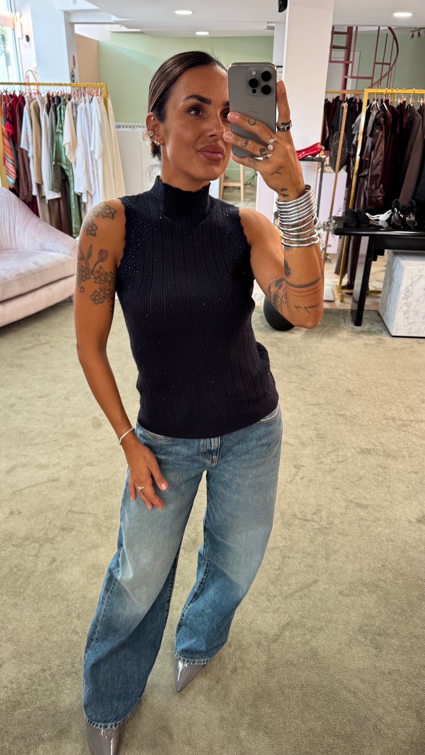 Lupetto smanicato blu notte con cristalli a costine fr