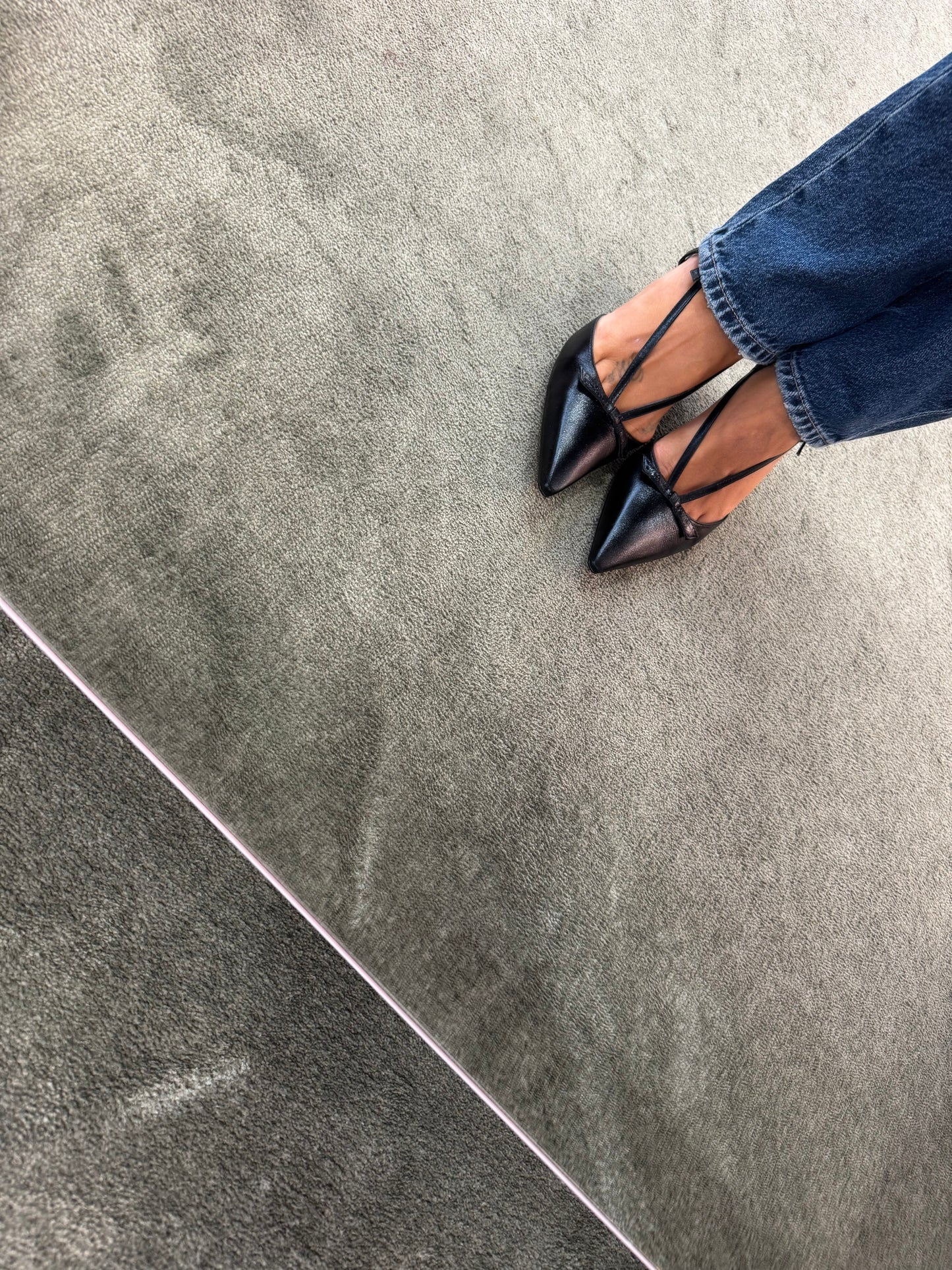 Slingback nera con fiocchetto