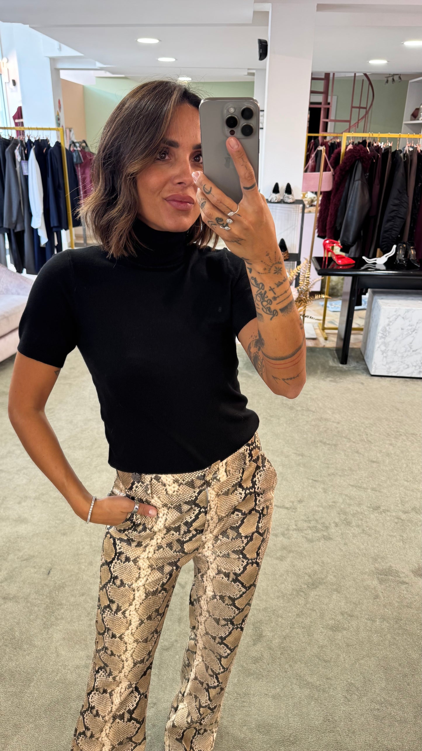 Dolcevita nero manica corta tk