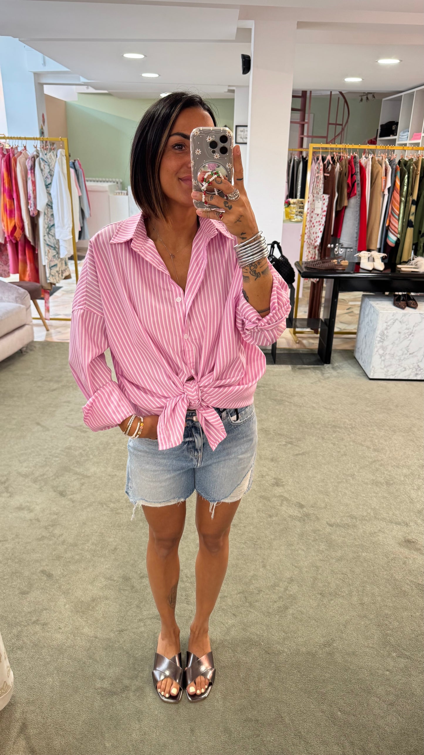 Camicia rosa a righe ep