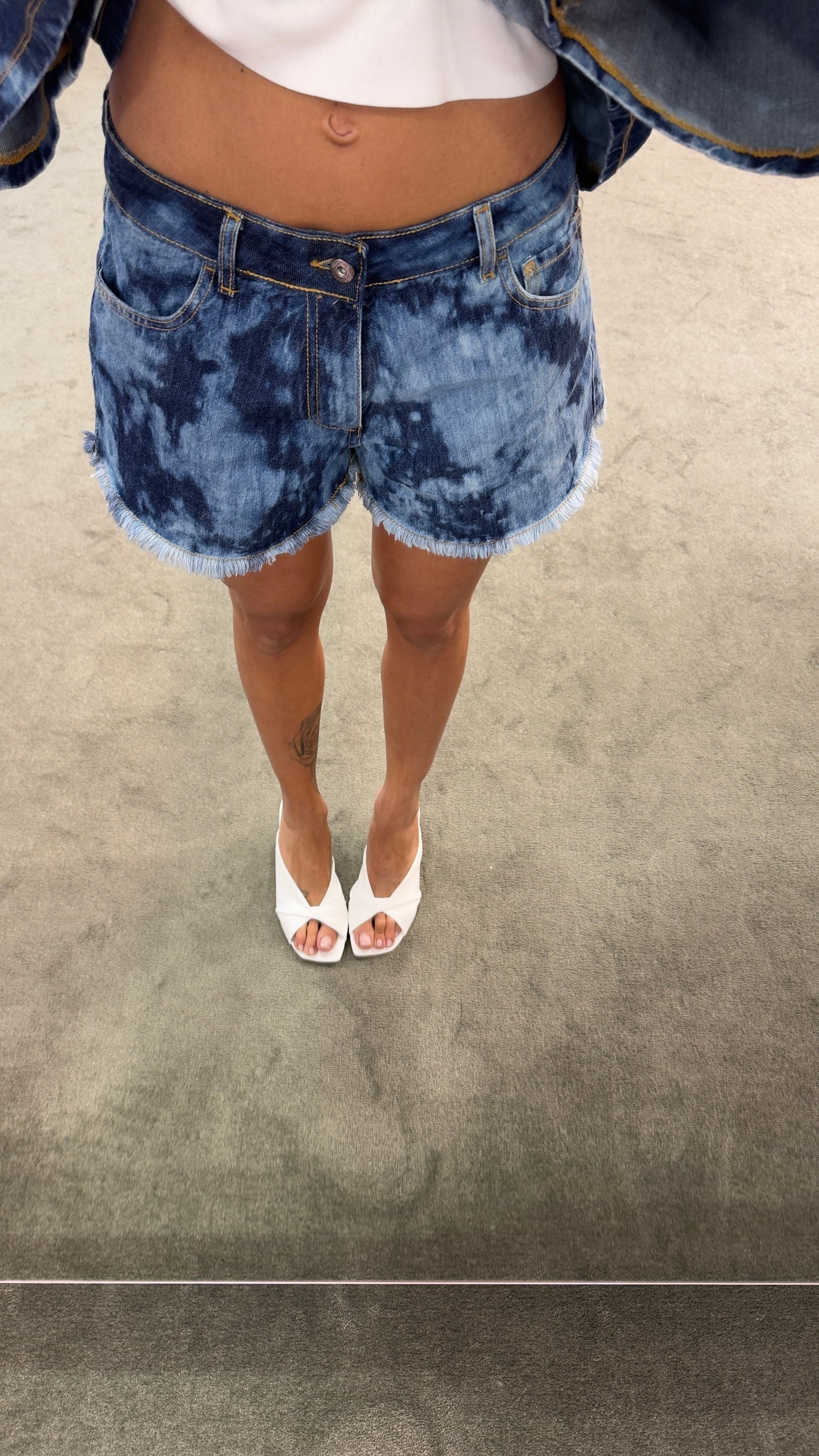 Shorts in denim tie-dye Don't@me