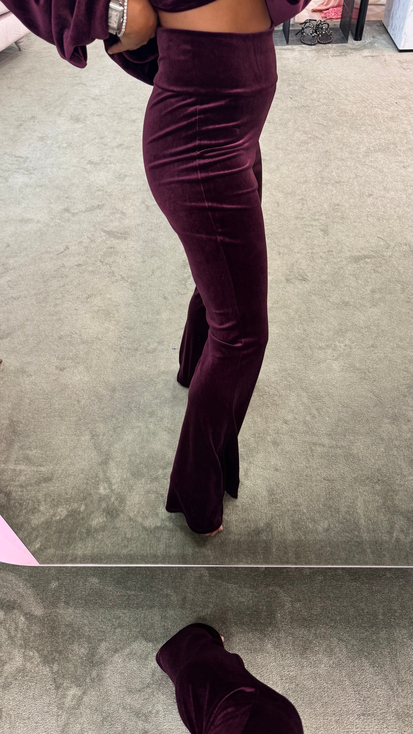 Pantaloni flare bordeaux in velluto Don't@Me