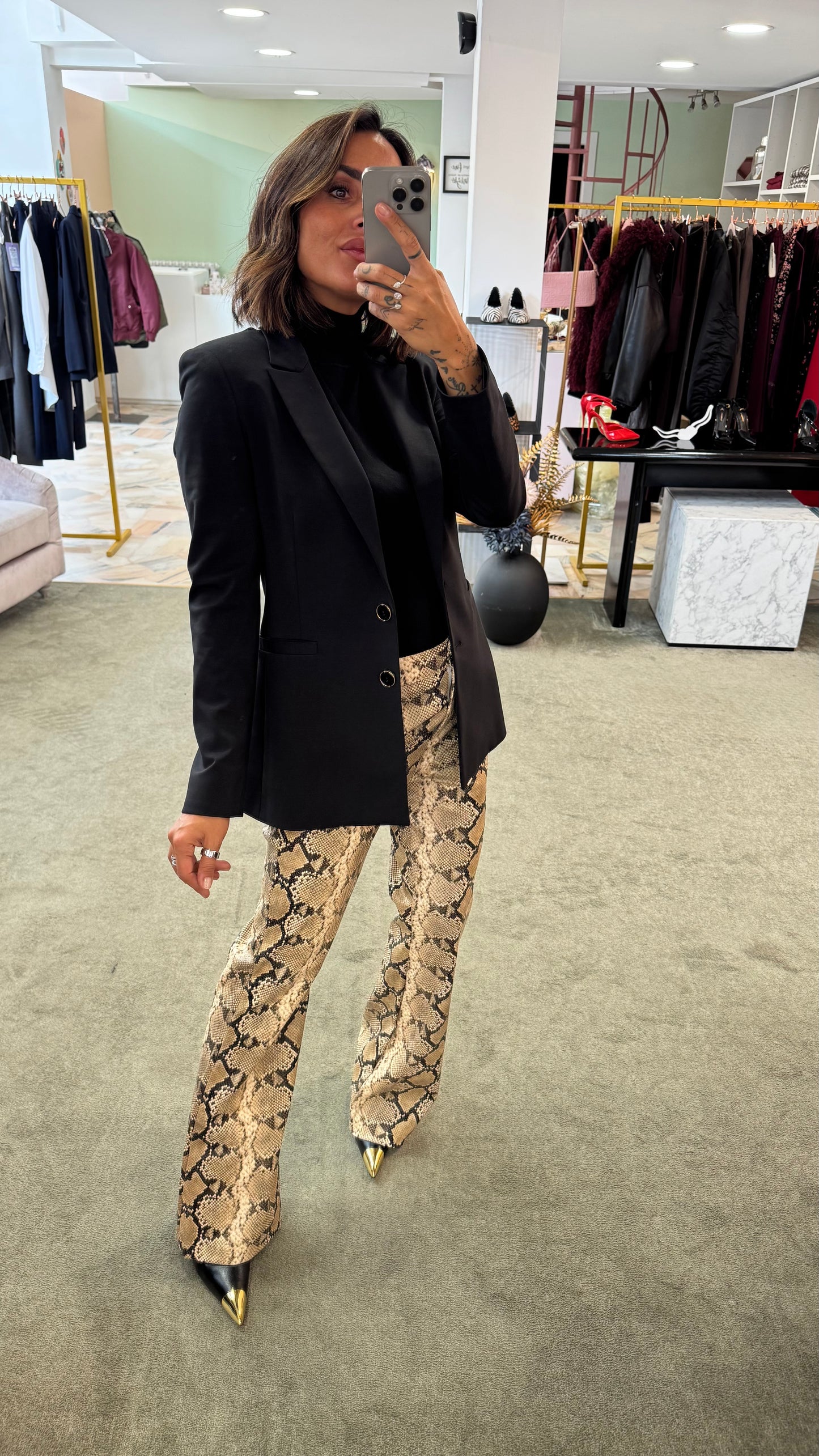 Pantaloni pitonati in ecopelle gl