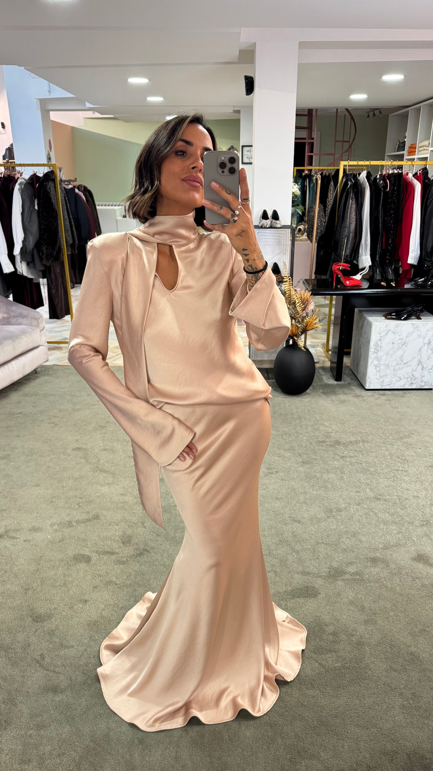 Set camicia e gonna rosa cipria in satin mq