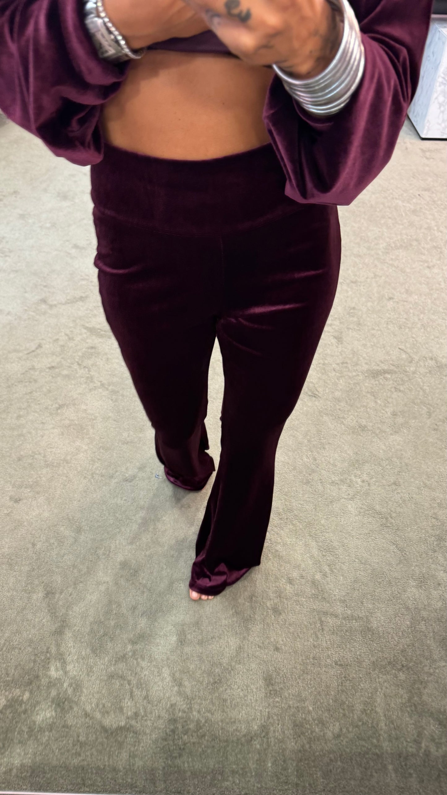 Pantaloni flare bordeaux in velluto Don't@Me