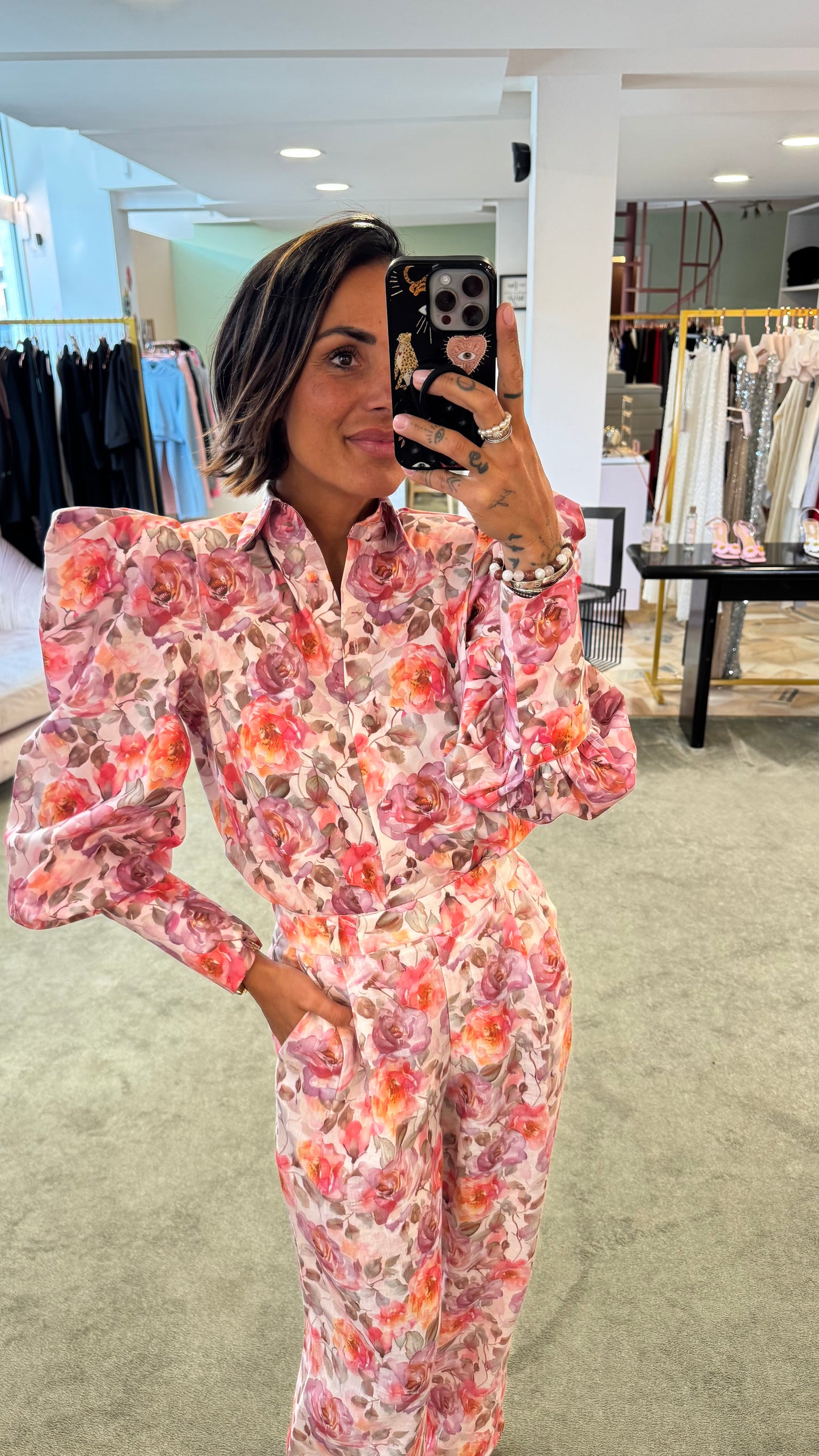 Pantaloni fantasia fiori rosa Actualee