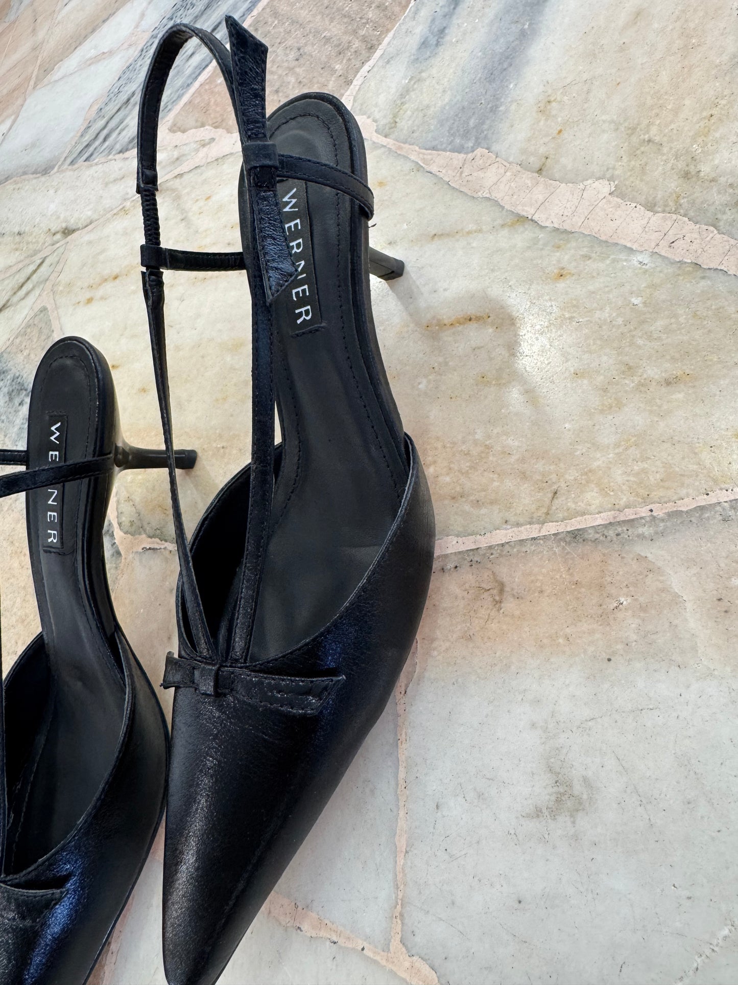 Slingback nera con fiocchetto