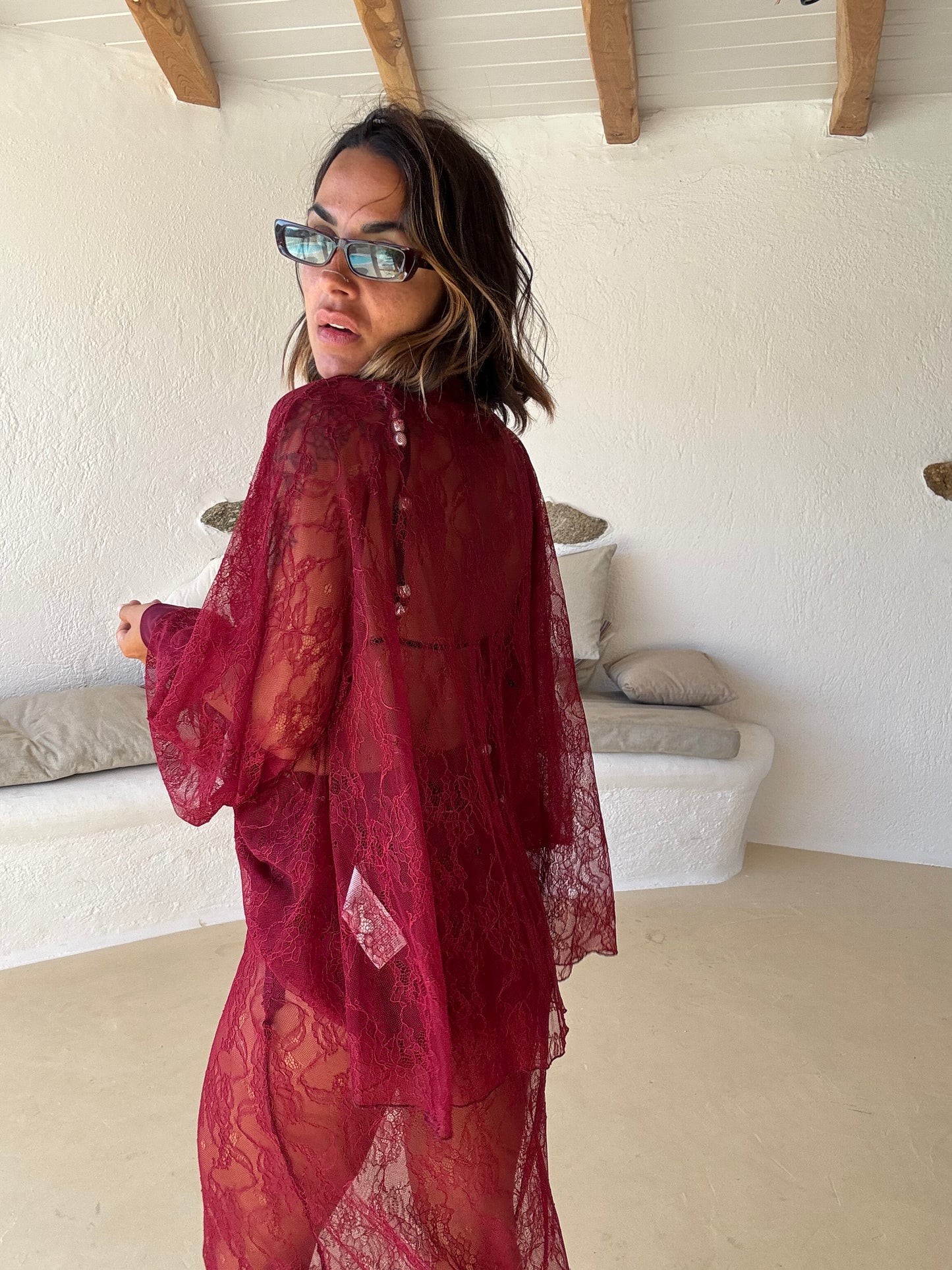 Blusa lupetto bordeaux in pizzo ks