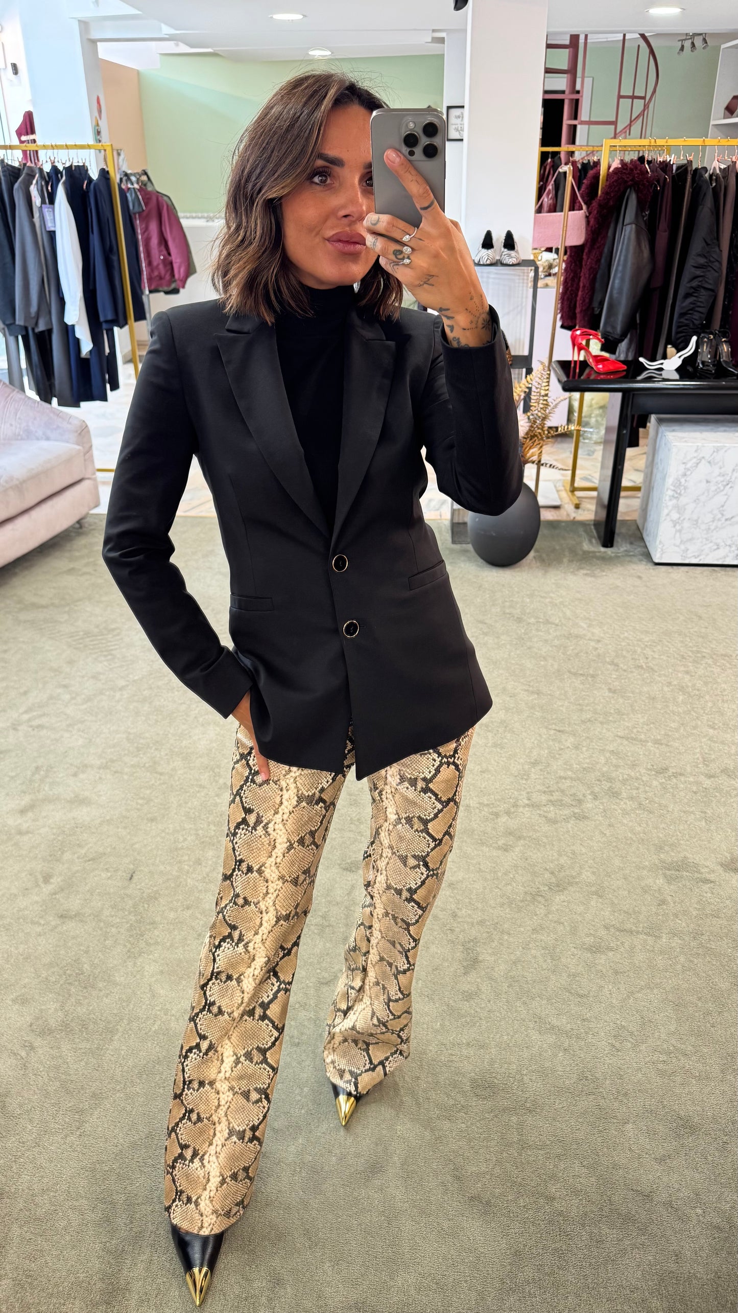 Blazer nero slim due bottoni fr