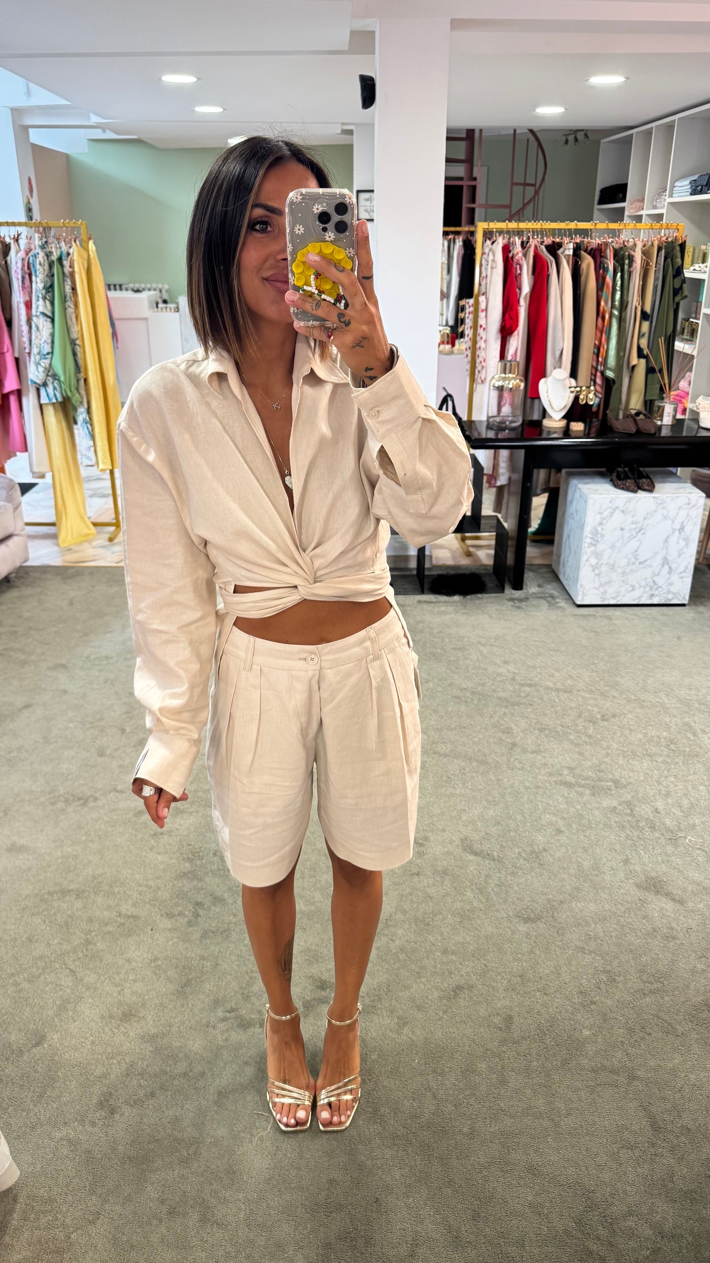 Camicia beige ecru con nodo hinnominate