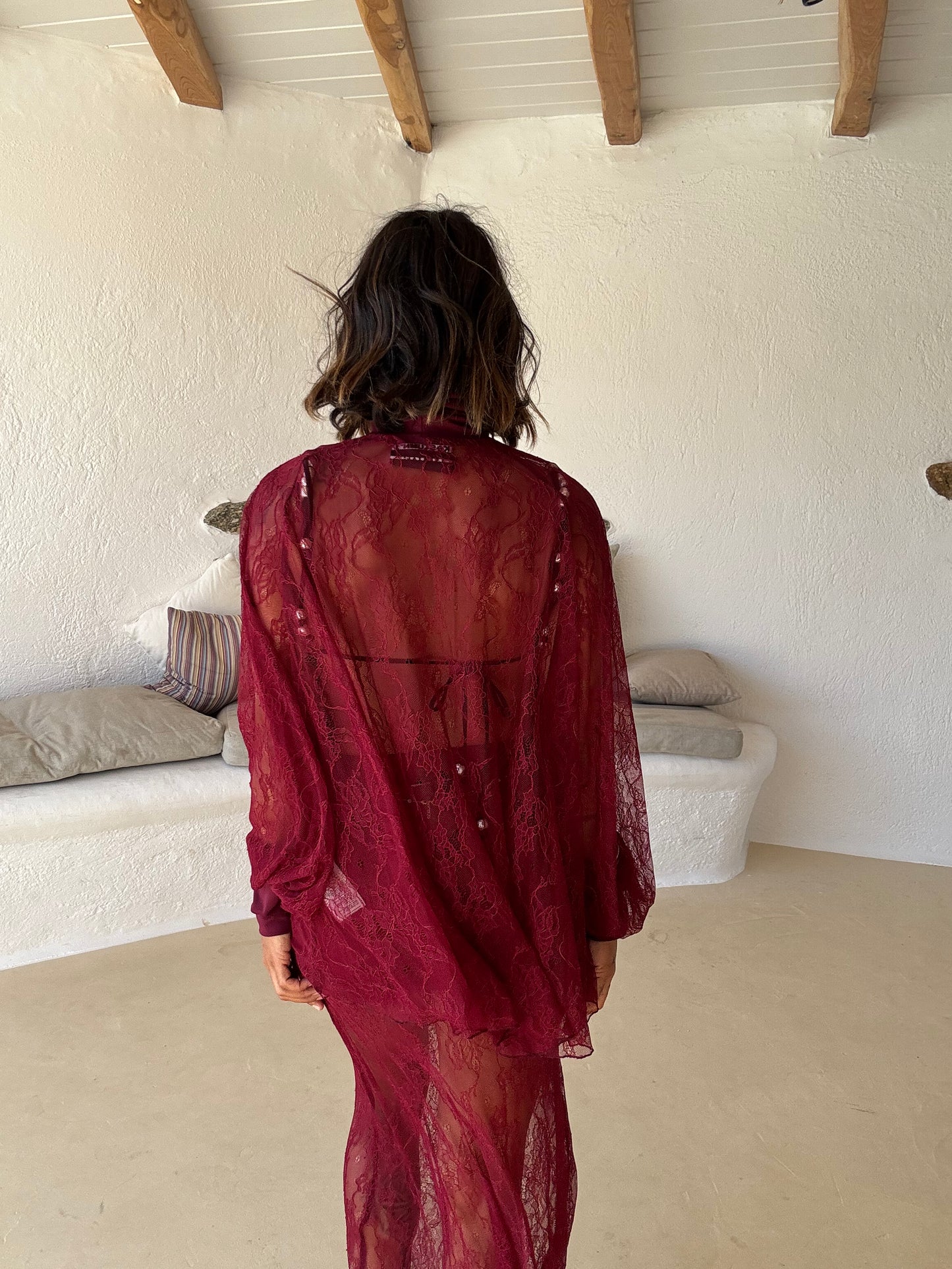 Blusa lupetto bordeaux in pizzo ks