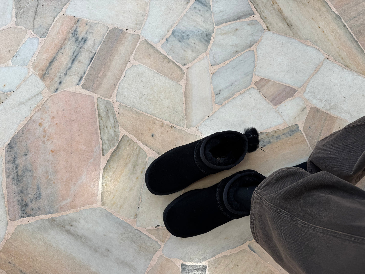 Ultra mini platform nero scamosciato