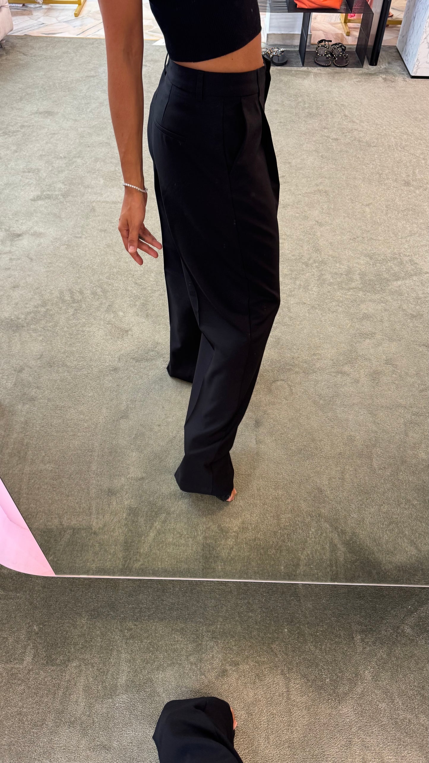 Pantaloni neri ellis con pences wide leg jx