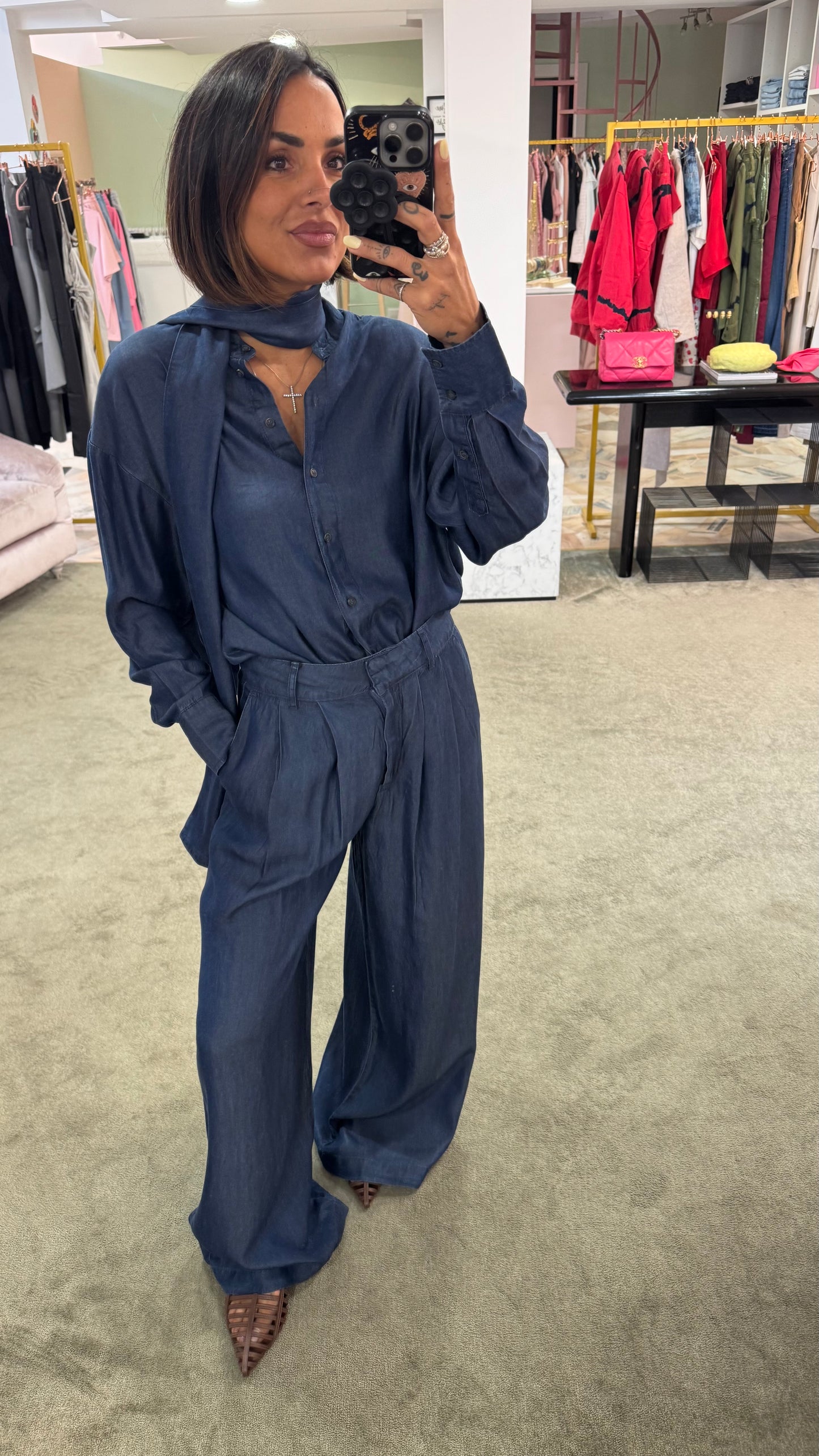 Camicia effetto jeans con sciarpina sl