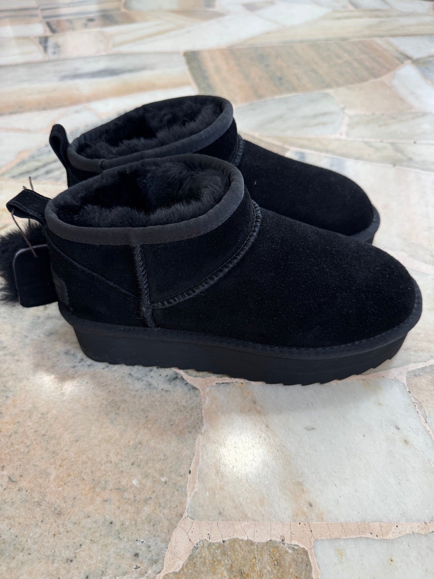 Ultra mini platform nero scamosciato